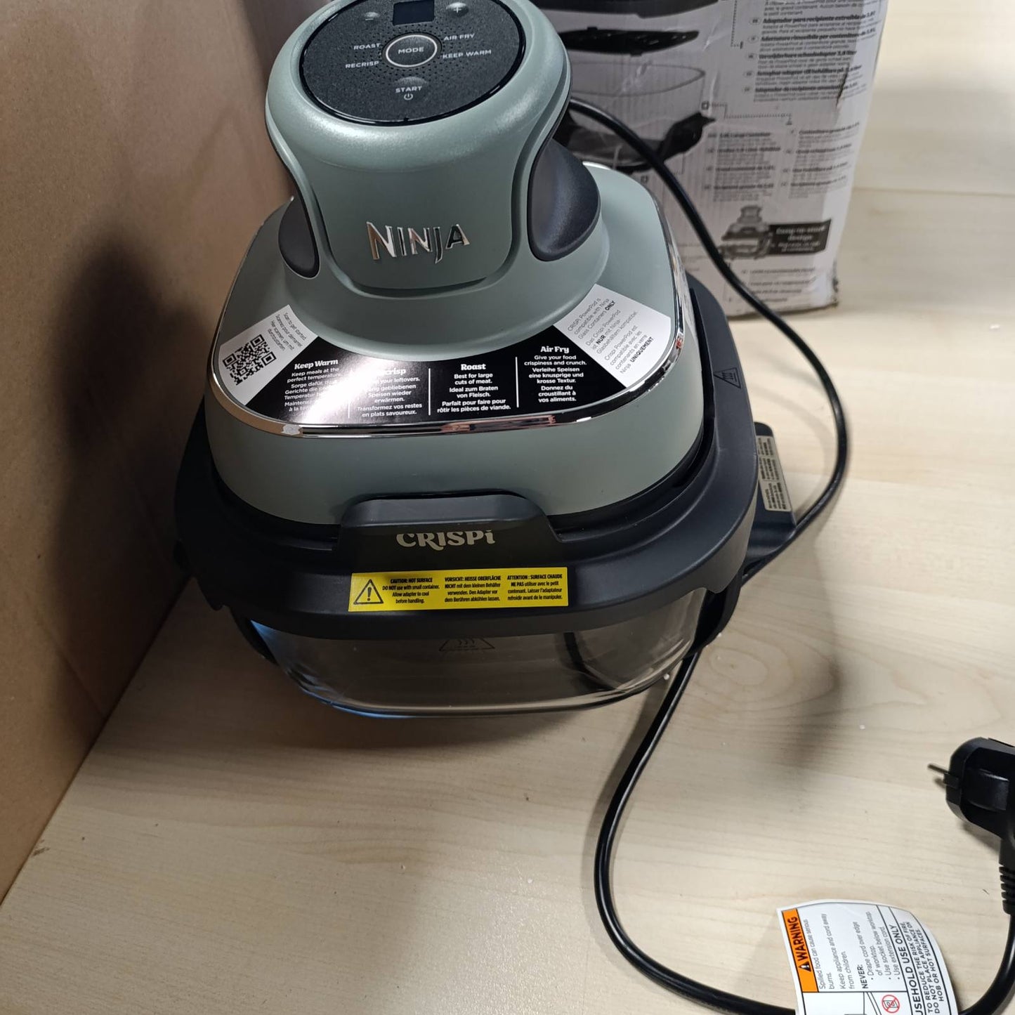 162052 - NINJA Fritezë me Ajër Portative CRISPi, Kapaciteti 3.8L, Funktionet 4 në 1: Skuqje, Pjekje, Mbajtje Të Ngrohta dhe Krokante ushqime, Modeli Kompakt, 2 Enë Qelqi Të Lëvizshme, Fuqia 1700W, Ngjyra Jeshile FN101EUSG