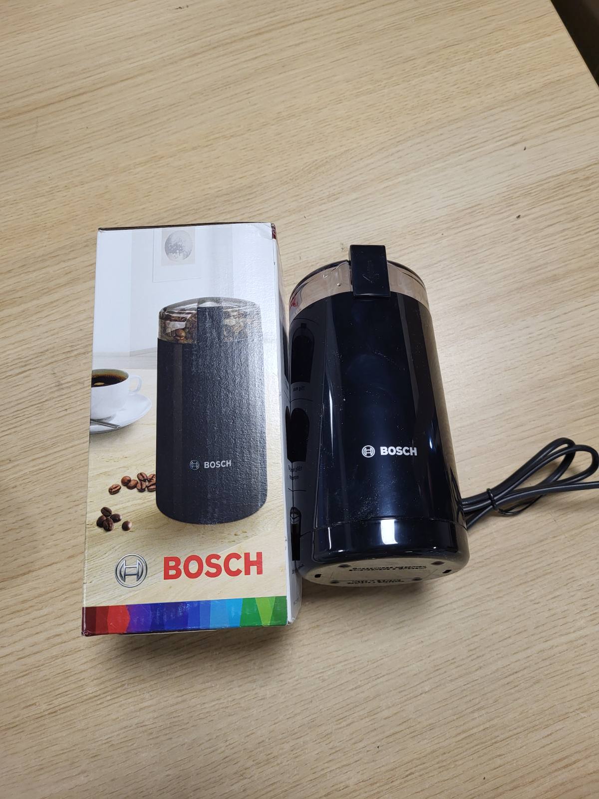 162709 - BOSCH Mulli për Kafe dhe Erëza TSM6A013B, 180W, Kapacitet 150g/min, 2 Tehet nga Çeliku Inox, Materiali Plastik, Ngjyra e Zi