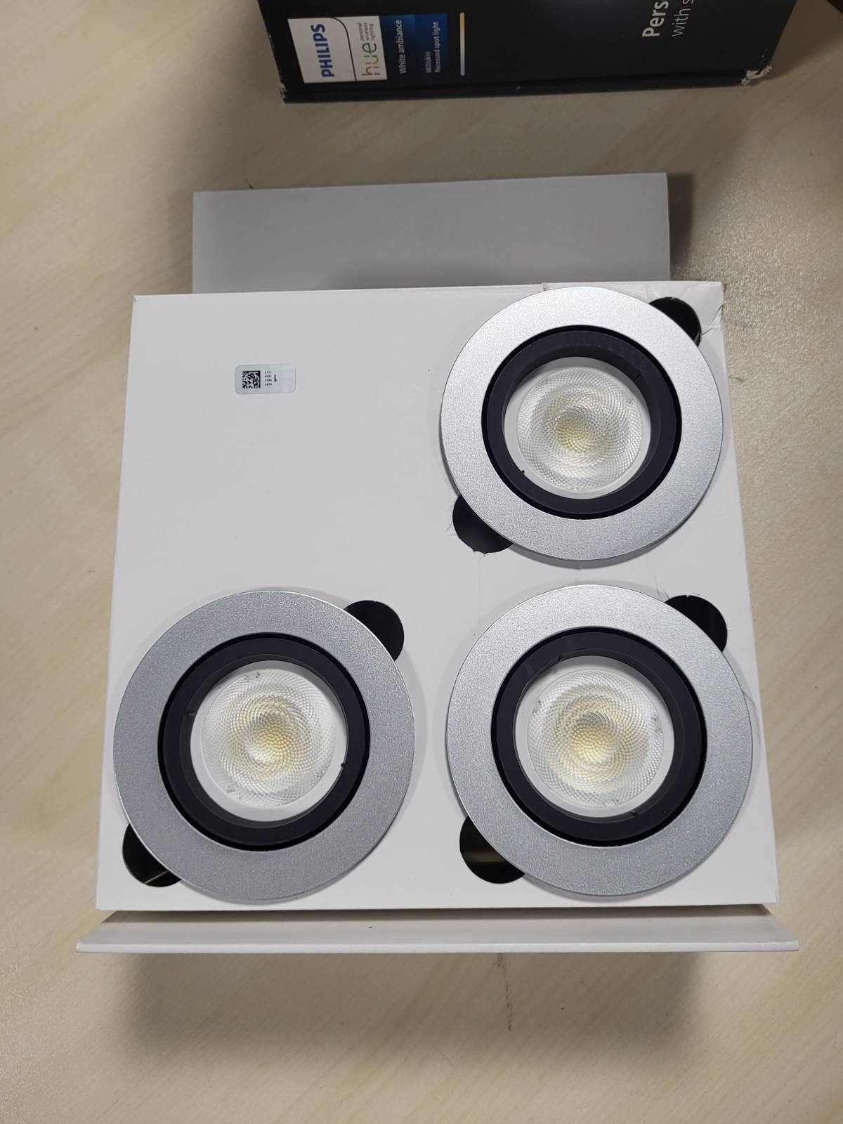 183048 - PHILIPS Dritë e Fokusuar e Fshehur Smart Milliskin Hue, Prej Alumini, Formë Rrumbullakët, 1x5W