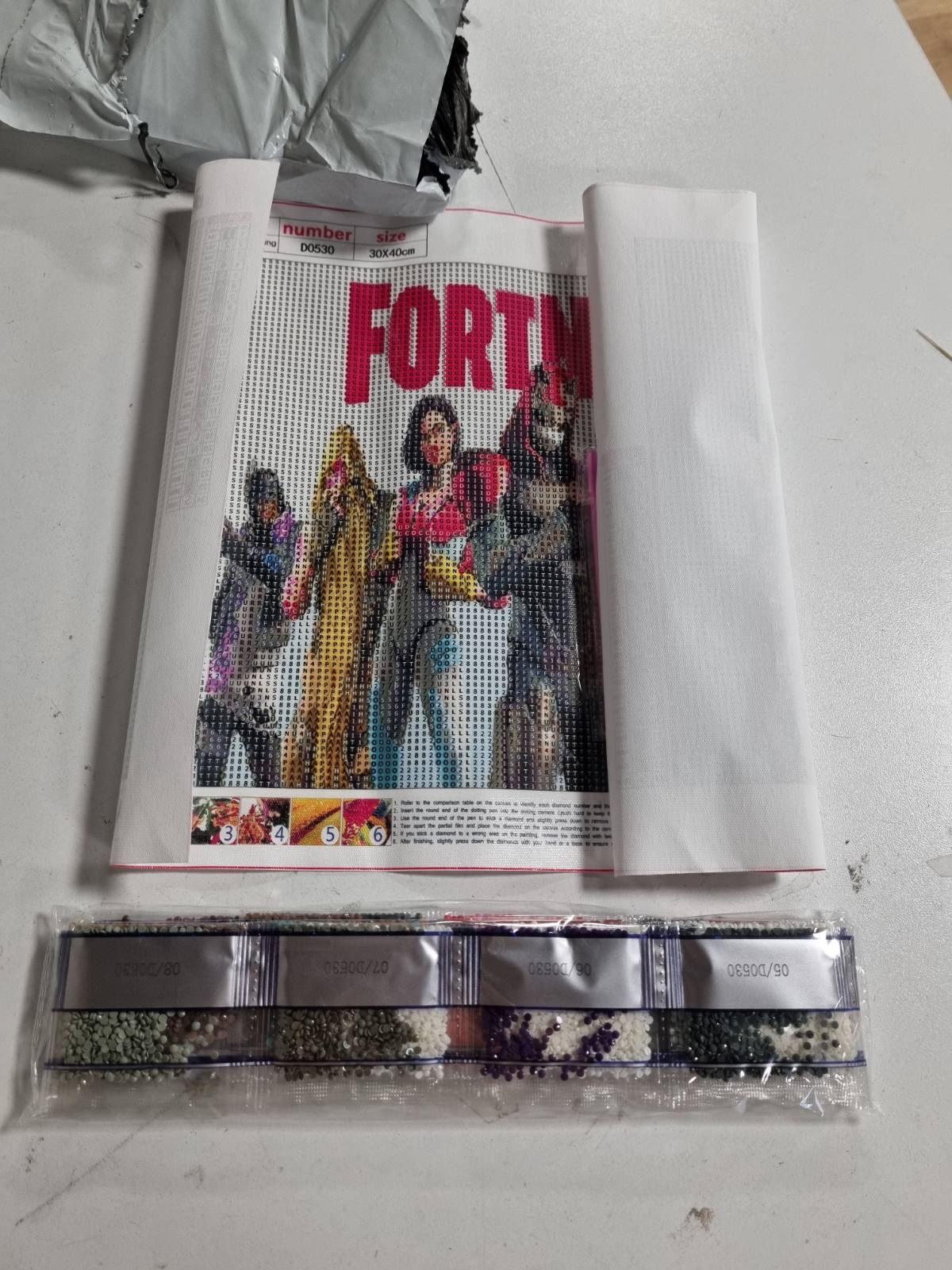 185564 - HL LOSPECES Kit Pikturë Diamantesh për të Rritur dhe Fëmijë, Gurë Diamanti të Rreshtë, Art dhe Kit Fortnite, Madhësia: 30.5 x 40.6 cm