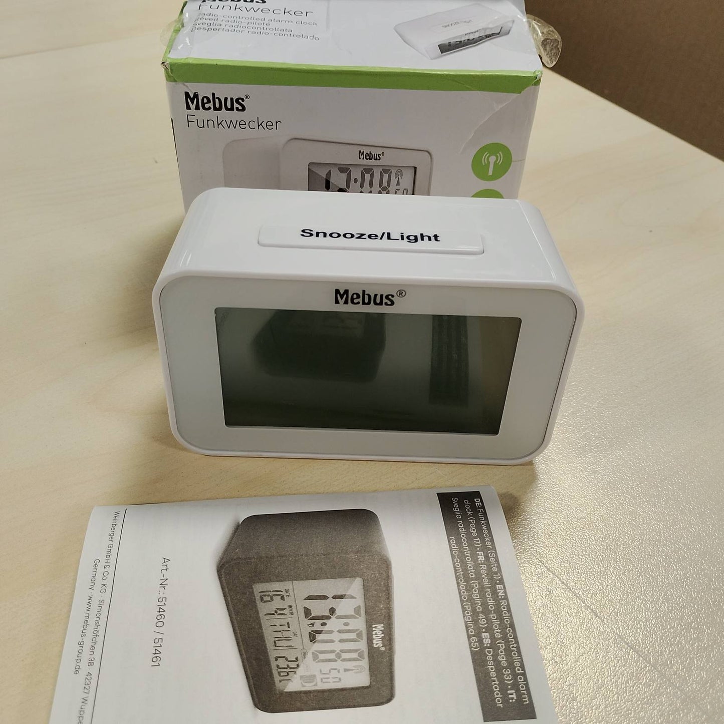 185577 - MEBUS Orë Alarmi Dixhitale me Radio, Kalendar Hënor, Dritë dhe Termometër të Brendshëm, 2 Orë Alarmi, Funksion Shtyrjeje, Material Plastik, Modeli 51461, Ngjyra e Bardhë