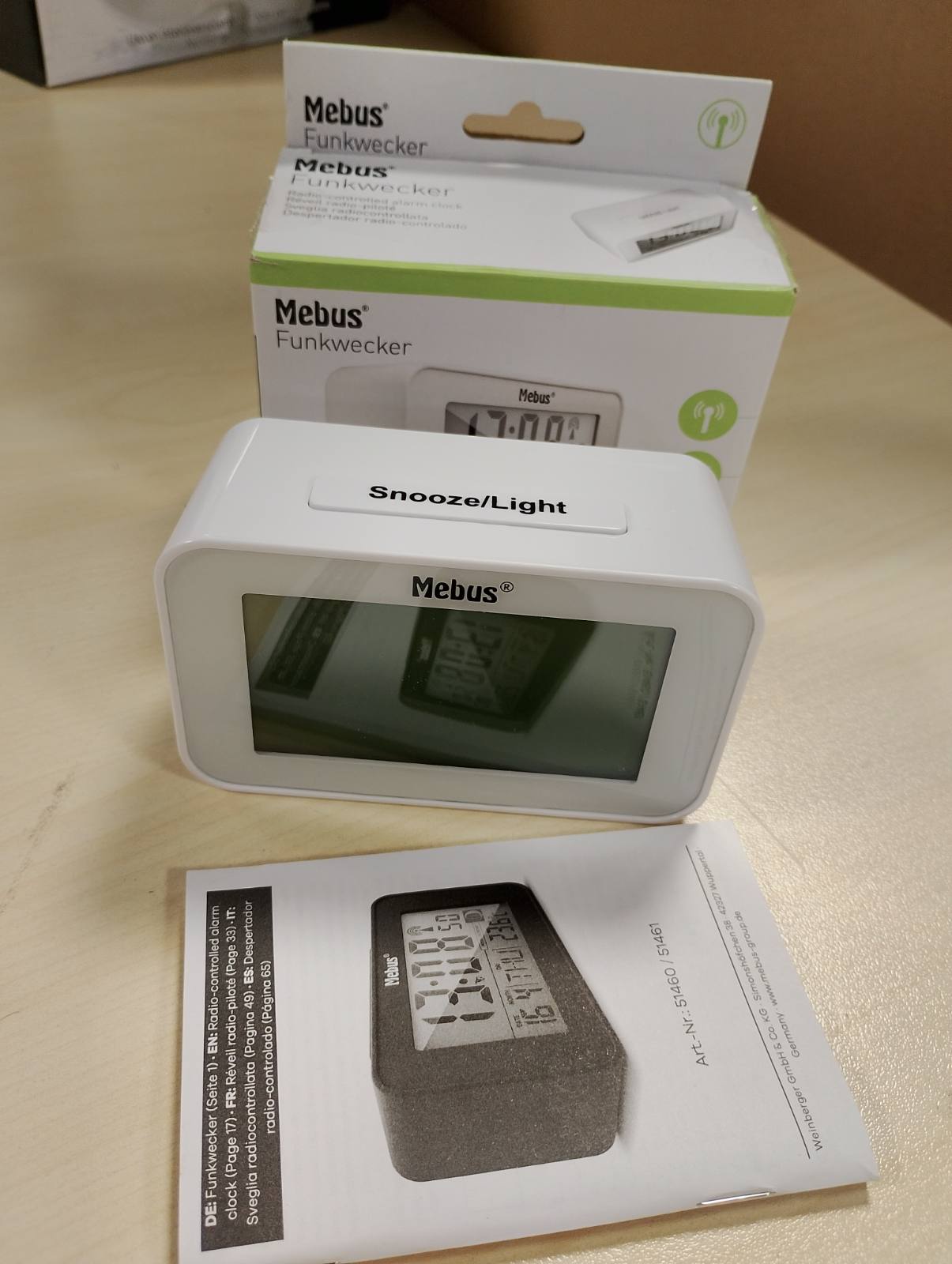 185579 - MEBUS - Orë Dixhitale me Alarm dhe Radio, Kontrolluar me Kalendar Hënor, Dritë, Termometër të Brendshëm, Funksion Shtyrjeje, Model 51461, Material Plastik, Ngjyrë e Bardhë