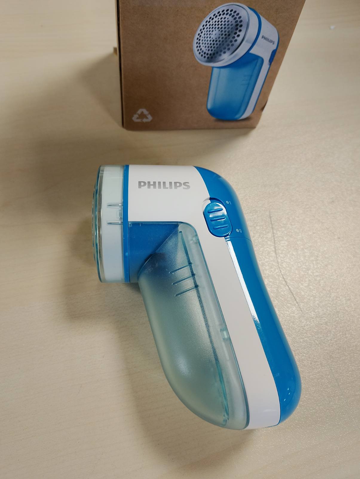 186294 - PHILIPS - Heqësi pushi në ngjyrë Blu modeli GC026/00