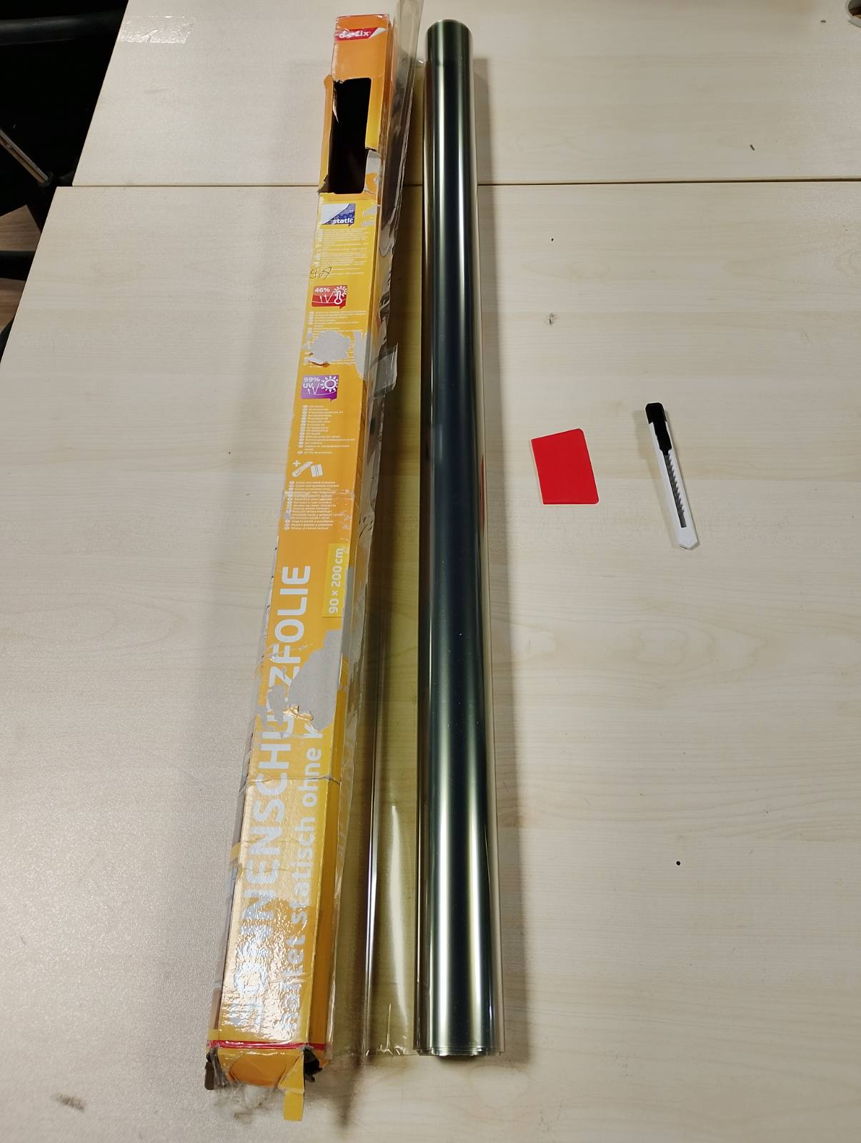 189367 - DC-FIX Fletë Xhamash Statike Ngjitëse, 90x200cm, Mbrojtje 99% nga Rrezet UV, Reduktues Nxehtësie, Errësim Termik