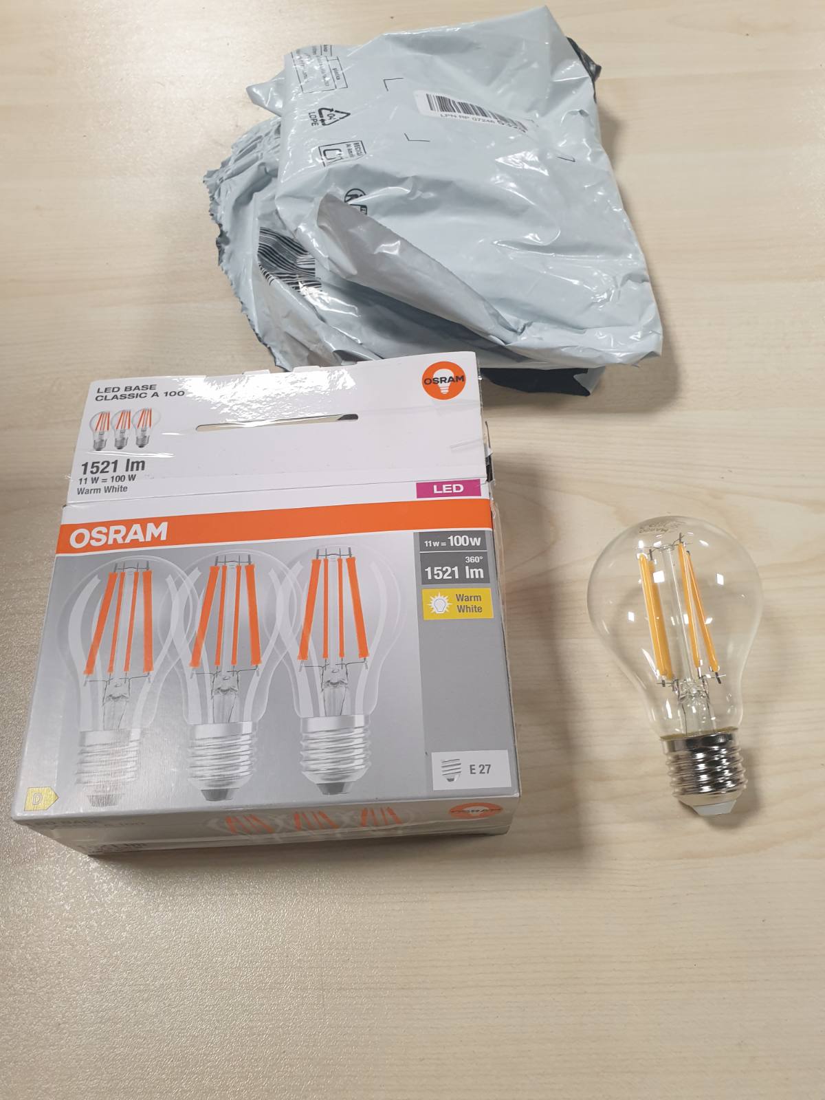 198454 - OSRAM LED BASE Classic A100, Llambë LED e Transparent, Prizë E27, Formë Llambë, e Bardhë e Ngrohtë (2700K), 1521 Lumen, Zëvendësim për Llambat Inkandeshente 100W, Pako me 3