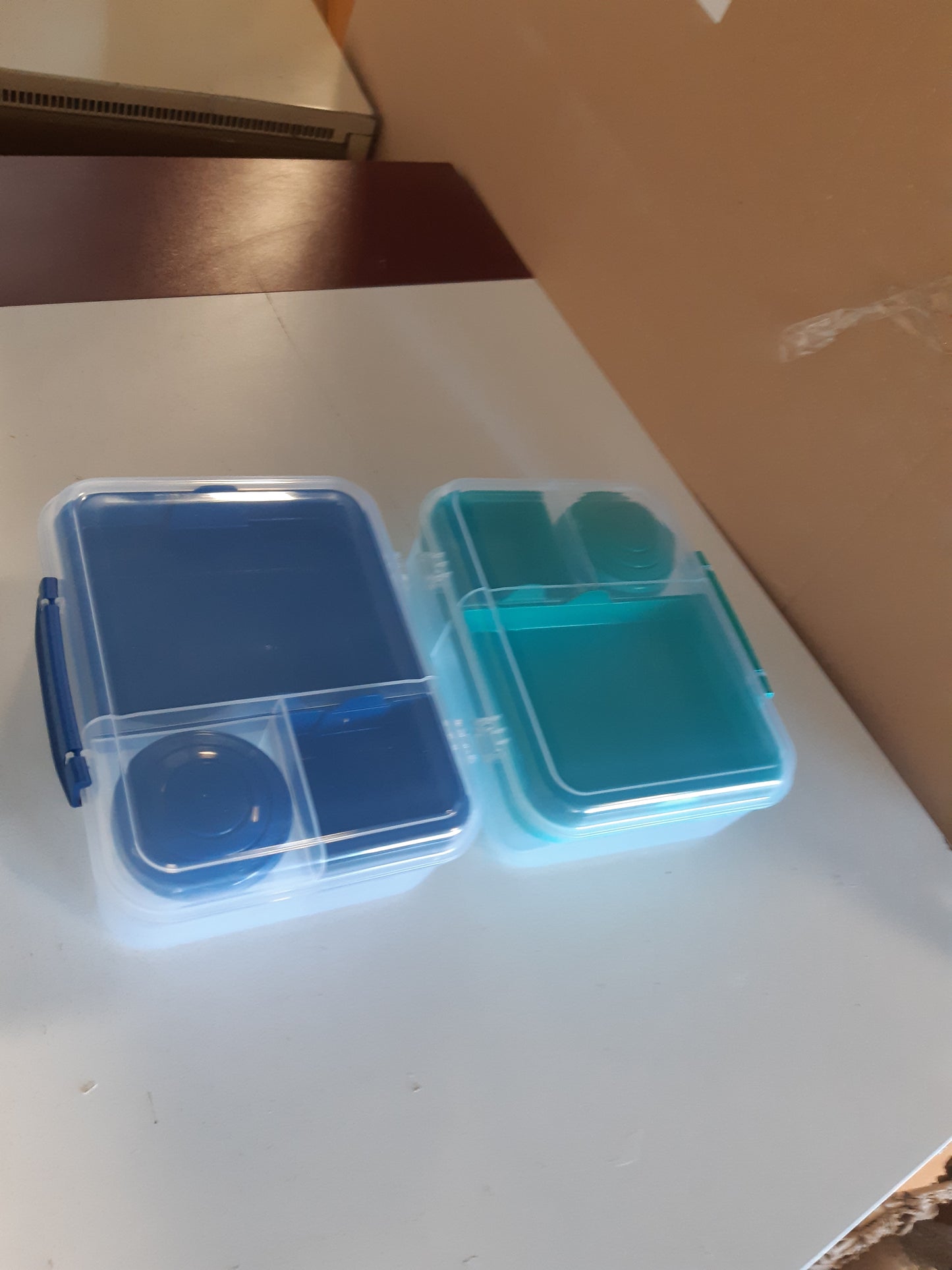 256550 - KUBIKË BENTO SISTEMA TO GO | 1.65 L | Kuti dreke me ndarje dhe kuti për ushqime të lehta | Pa BPA | 2 copë | Ngjyrë menteje dhe blu oqeani