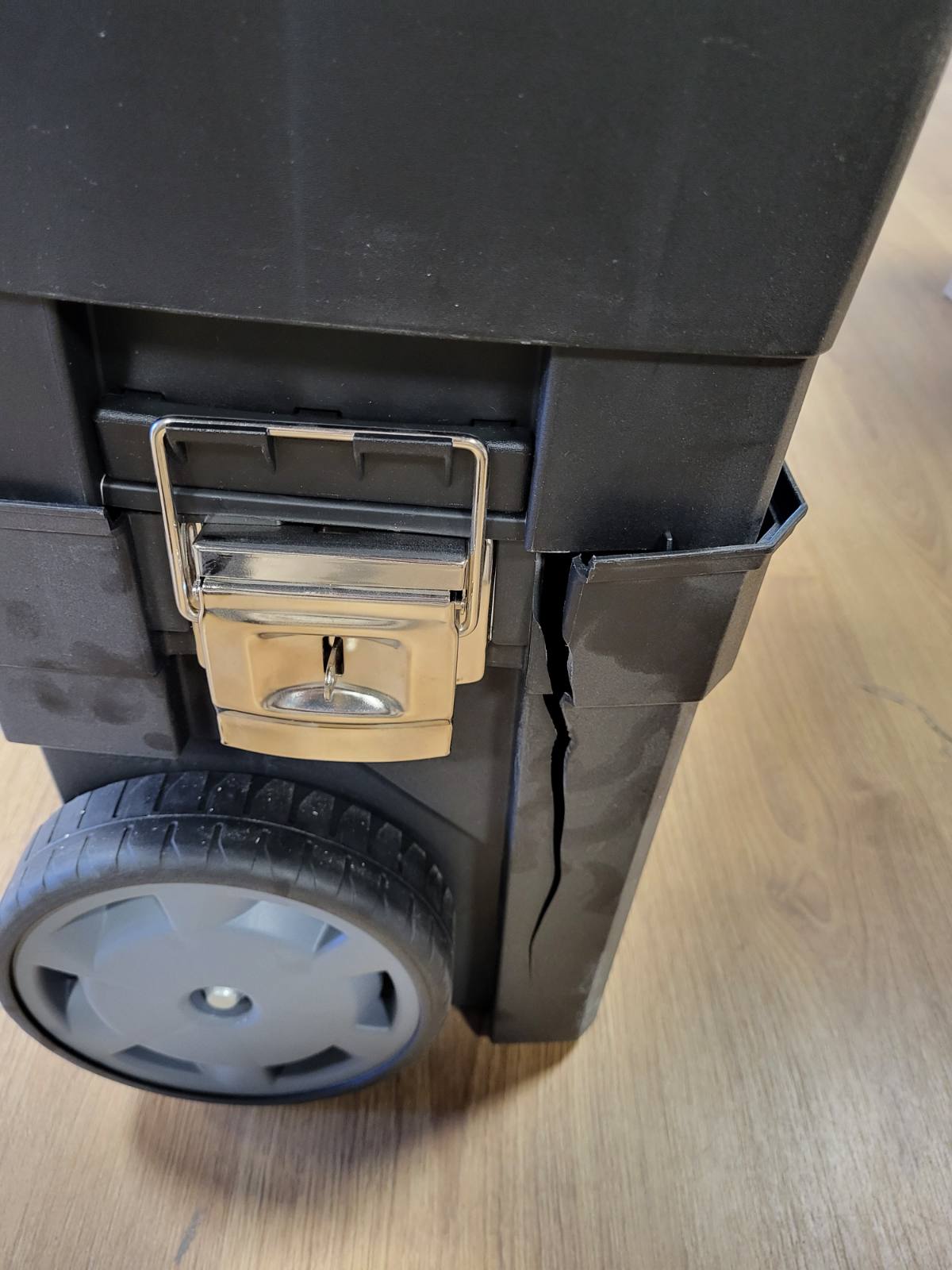 208538 - STANLEY Rolling Workshop, dy Kutite Veglash të Përdorshme Veçmas, prej Plastike të Fortë, me Rrota të Mëdha për Punë të Rëndë, me Brava Metalike dhe Organizues në Kapak, Modeli 1-93-968