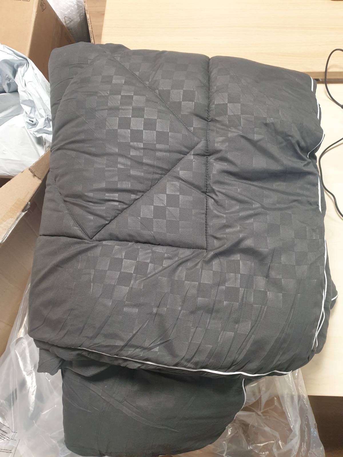 213271 - NOVILLA Mbrojtëse dysheku e qepur 120x190 cm – Mbulesë dysheku e butë dhe e ajrosur, Cloud Comfort – 30 cm me xhep të thellë – Gri e errët