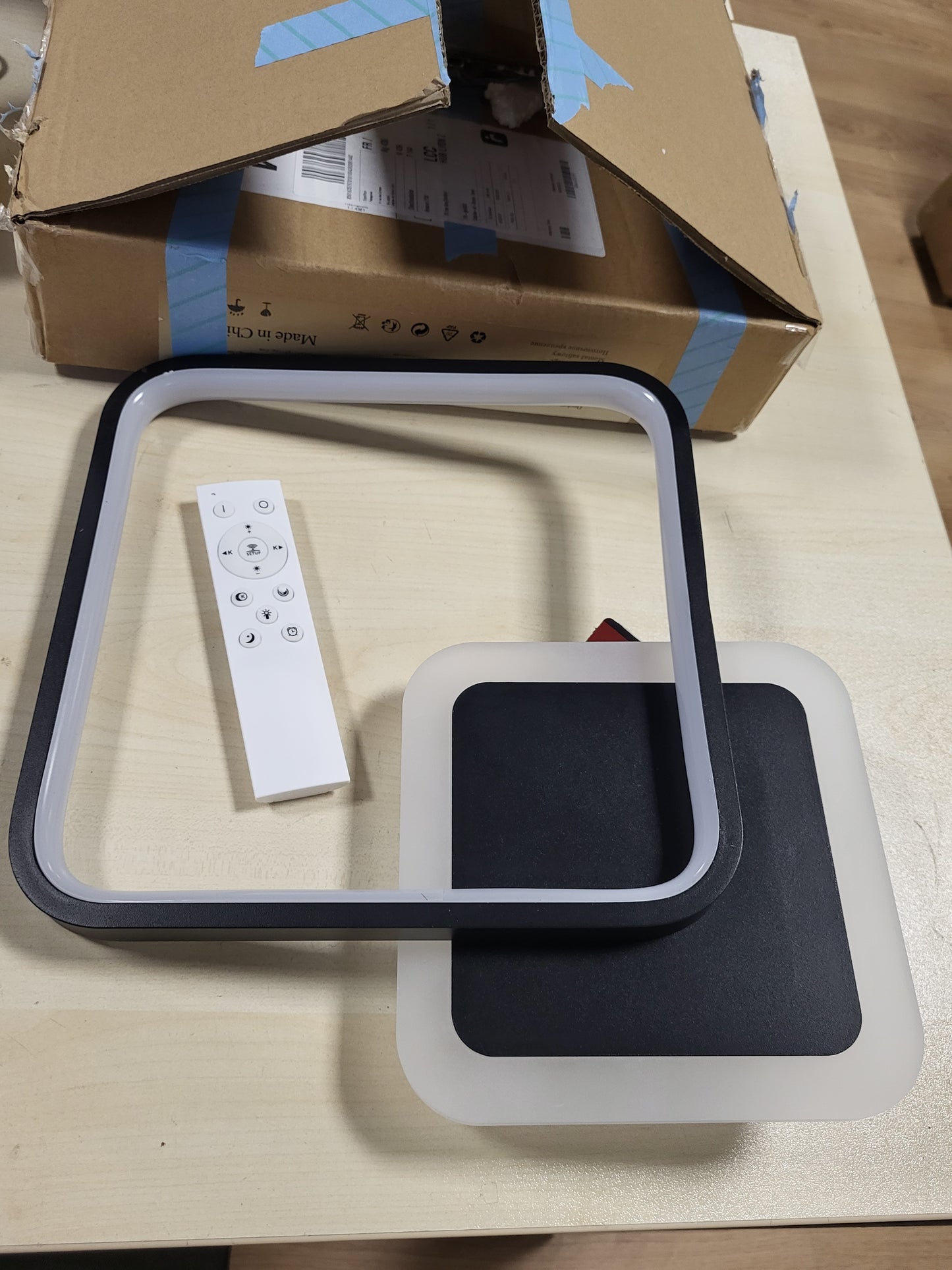 217321 - Comely Llambë Tavani LED Katrore 20W, 33x33cm, Akrilik i Zi, Llambë Moderne për Dhomë Ndenjeje, Dhomë Gjumi, Korridor
