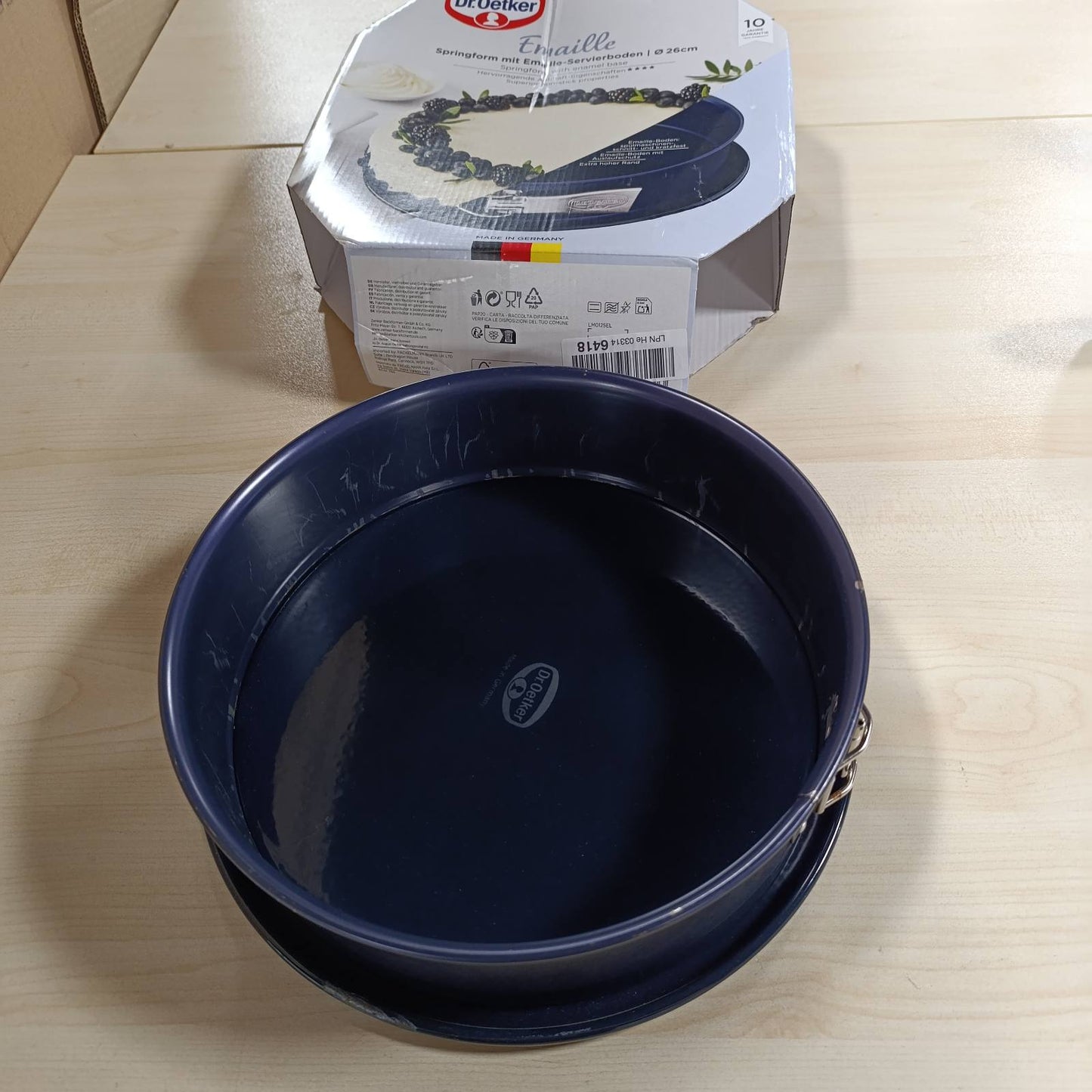 217967 - DR. OETKER Tavë Pjekjeje Ø 26 cm, Baking Love Enamel, Rezistente ndaj Nxehtësisë deri në 230 °C