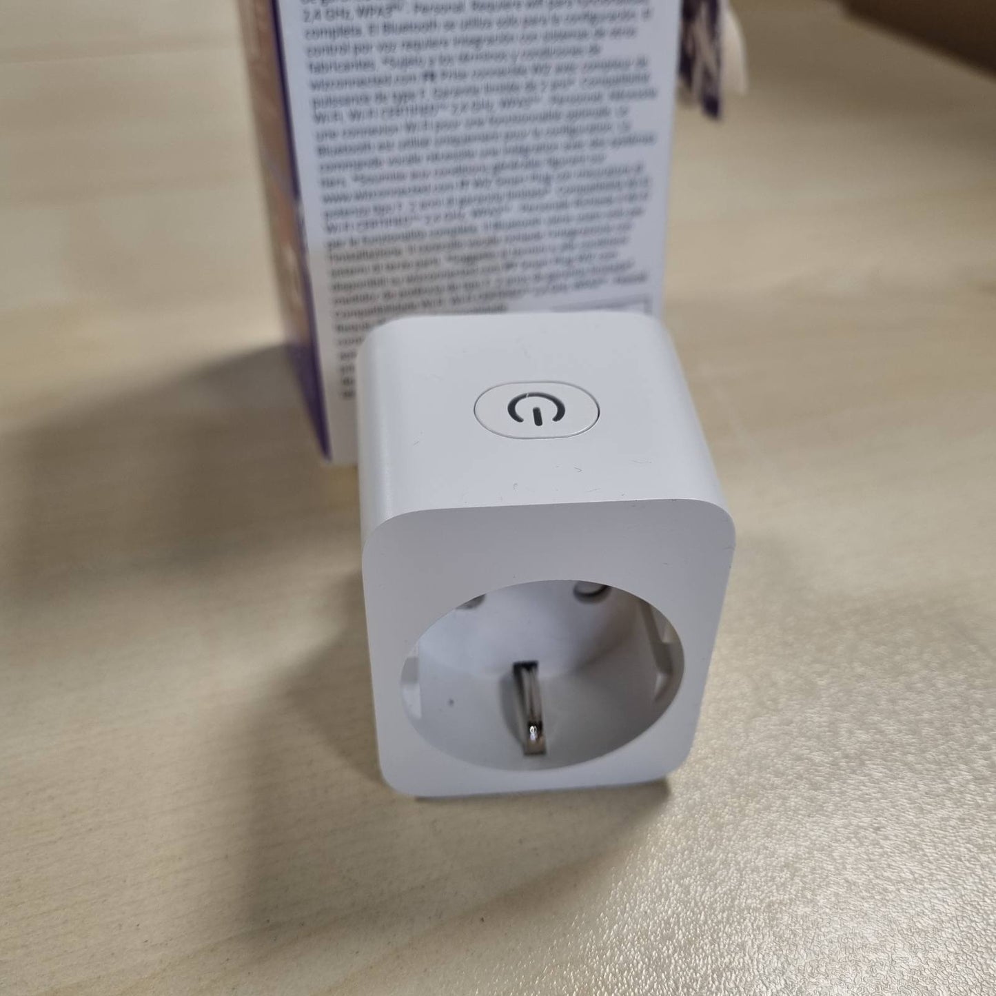 218553 - WiZ Prizë inteligjente Tipi F, 230 V, me matës energjie, pako me 1