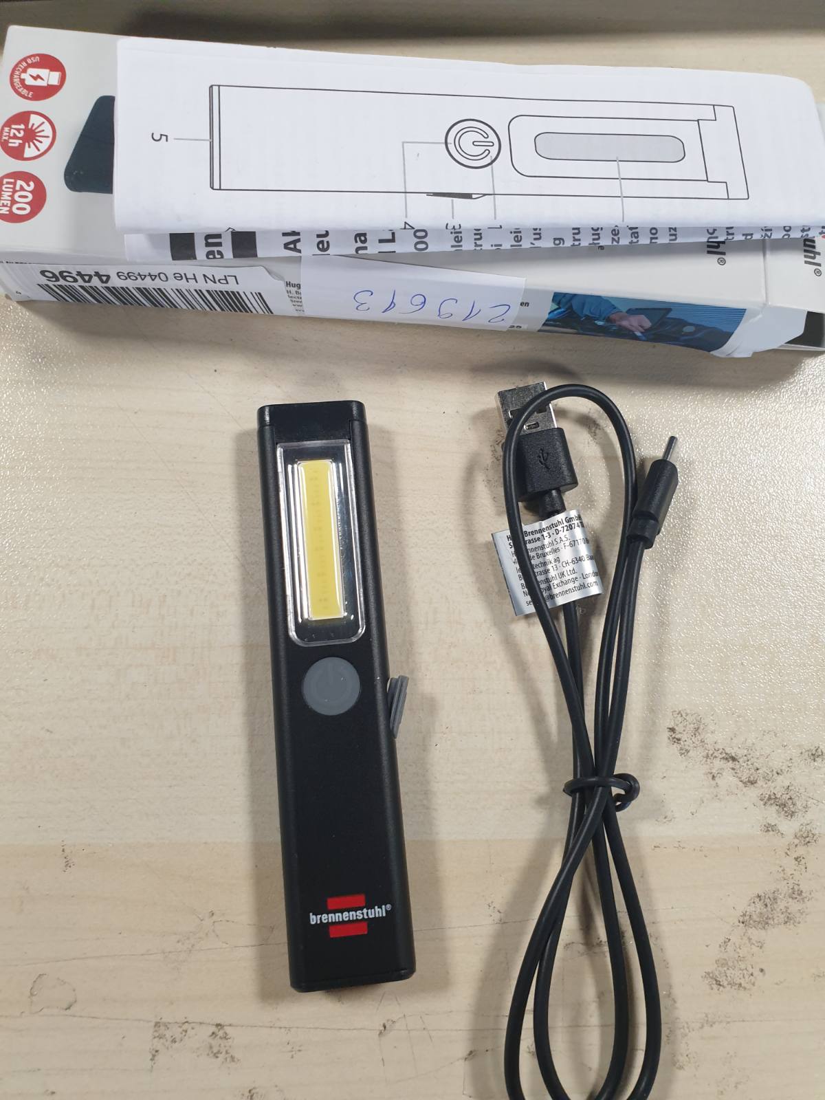 219613 - BRENNENSTUHL Dritë dore e rikarikueshme LED PL 200 AC/LED me COB LED (200lm, kabllo karikimi USB C, deri në 12 orë funksionimi, magnet dhe kapëse)