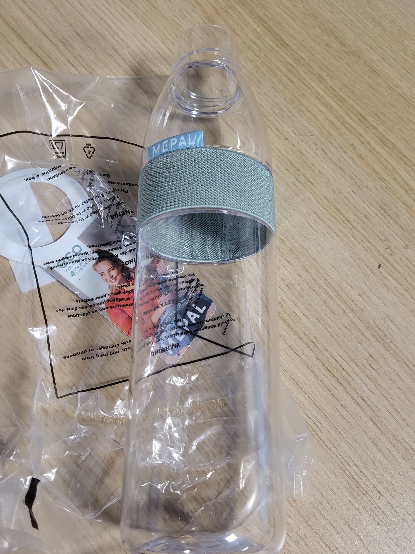 219800 - MEPAL Shishe Uji Ellipse 700 ml, e ripërdorshme, e papërshkueshme nga hidhet, pa BPA, për pije të gazuara, material Sherbele Nordike