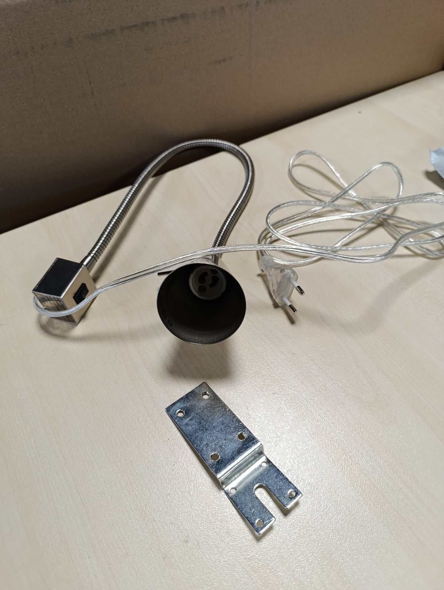 227480 - BRILONER - Llambë leximi LED GU10 4.7W, 400lm, dritë e bardhë e ngrohtë, 40.3 cm, nikel mat
