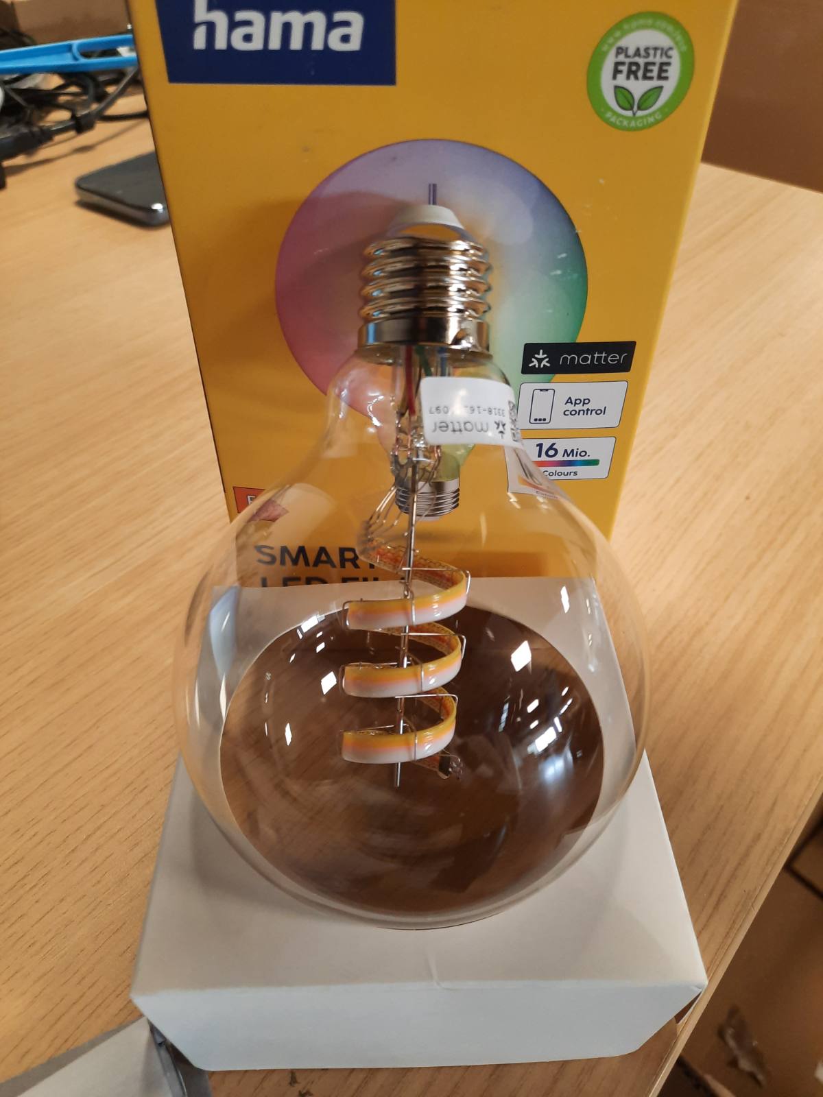 227600 - HAMA Llambë Inteligjente E27 RGB dhe e Bardhë, Formë Globi Filamenti G95, Wi-Fi, Pajtueshme me Alexa, Google Assistant, Apple Home, SmartThings