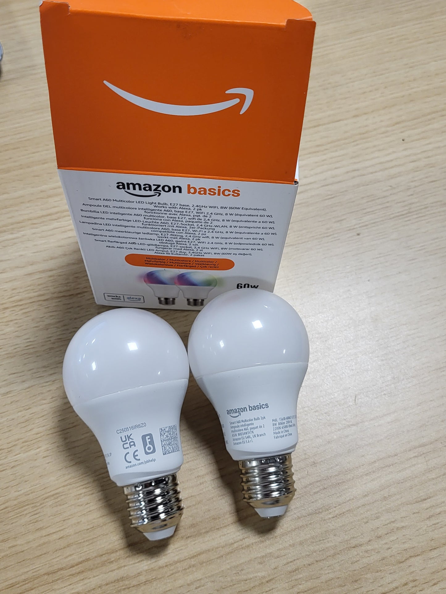 228534 - AMAZON BASICS Llambë LED inteligjente, E27, 8W (ekuivalente me 60W), funksionon vetëm me Alexa, pako me 2, shumëngjyrëshe