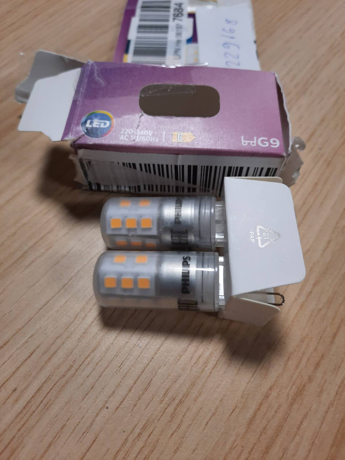 229168 -PHILIPS Llampa Standarde LED, zëvendësuese për llambën halogjene 40W, bazë G9, dritë e bardhë e ngrohtë 2700K, pako me 2