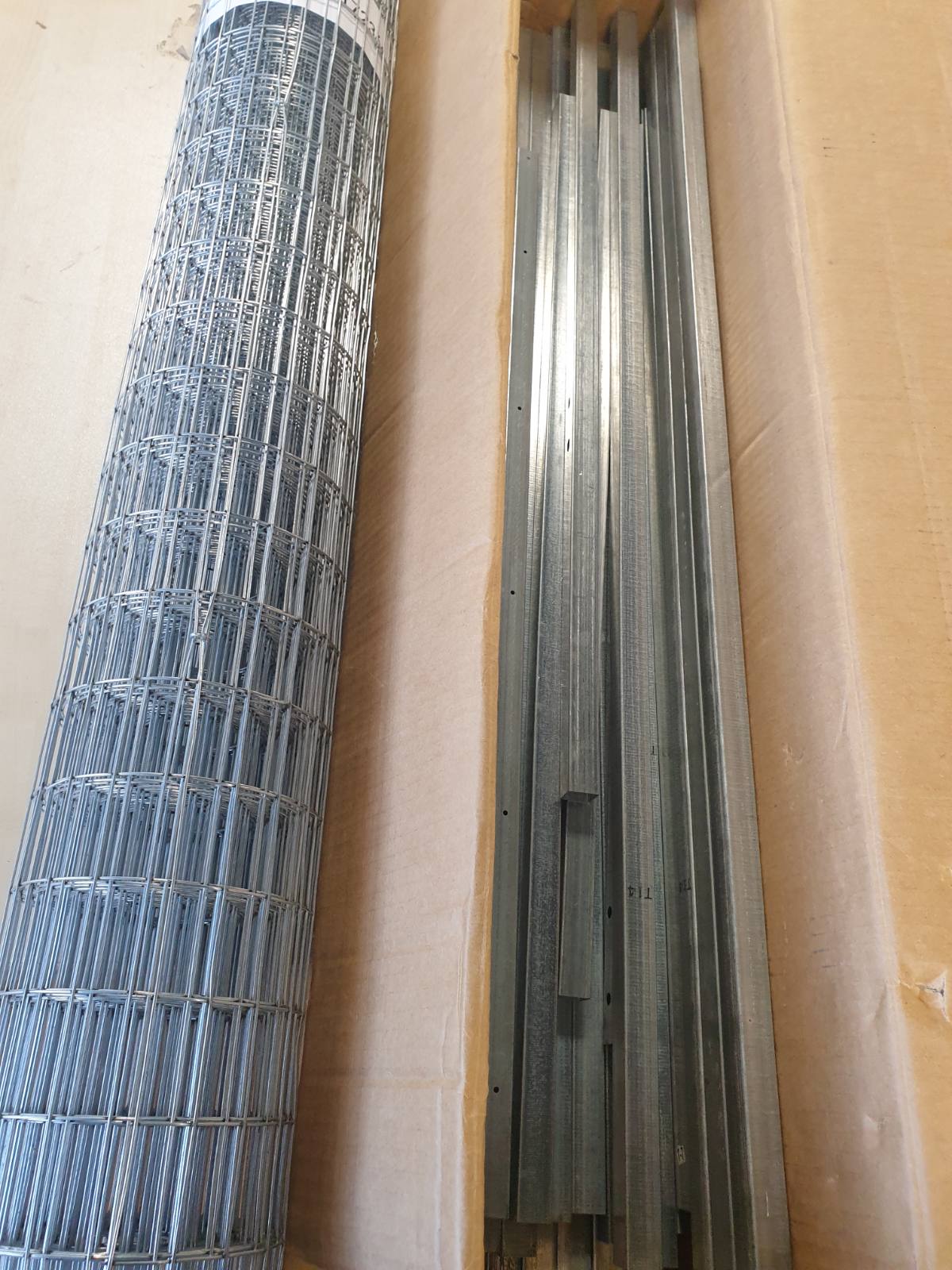 244922 - vidaXL Shtesë me Rrjetë për Shtëpi Qeni 110 × 609 × 110 cm, Çelik i Galvanizuar
