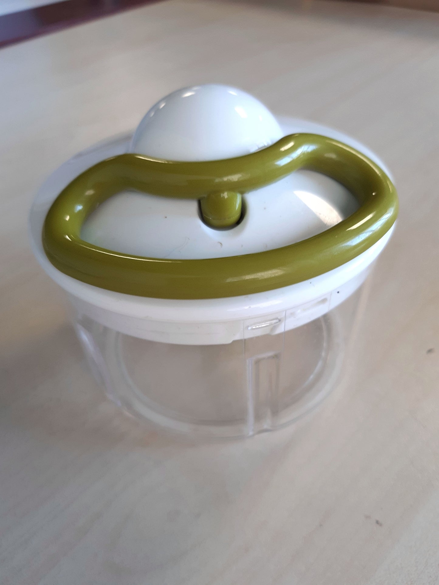 257399 - TEFAL - 5 sekonda copëtues manual K1330404 - Kapacitet: 500 ml - 100% kursim energjie - Material: Çelik inox - I përshtatshëm për lavastovilje