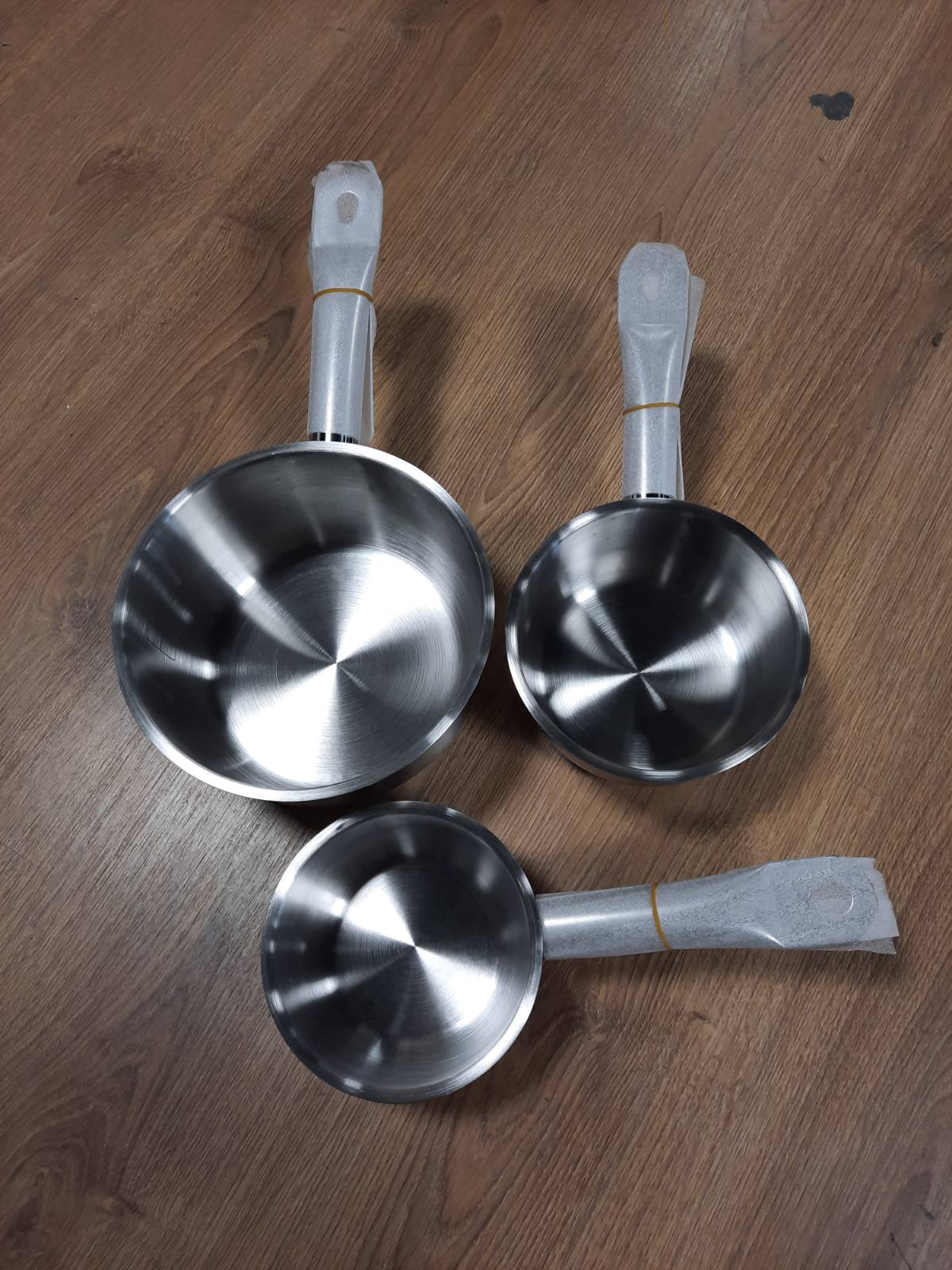 260230 -KAMBERG - Seti PRO RANGE me 5 Tenxhere Çeliku Inox (12/14/16/18/20 cm) - Çelik Inox me Cilësi të Lartë - Doreza Argjendi Rezistuese ndaj Nxehtësisë - i Përshtatshëm për të Gjitha Sobat, përfshirë Induksionin - 0008077