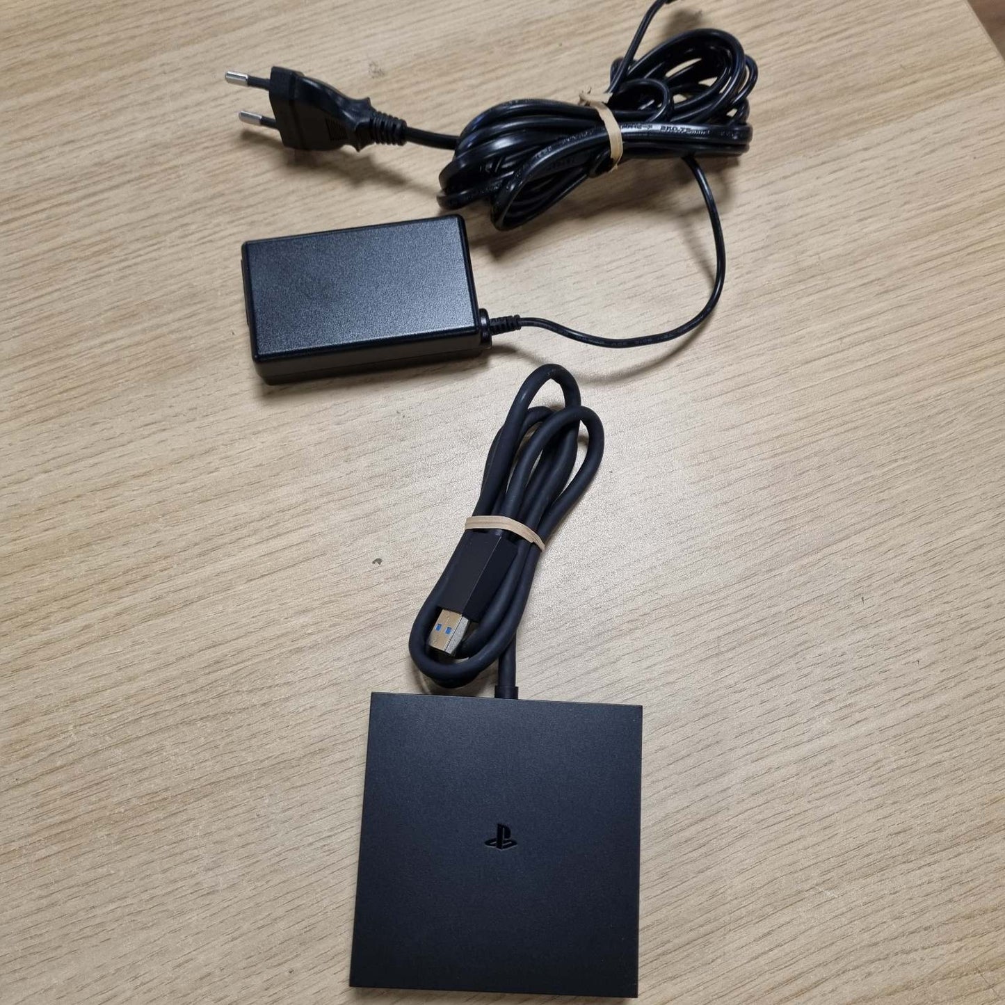 266270 - PS5 - PËRSHTATËS PC PËR PLAYSTATION VR2