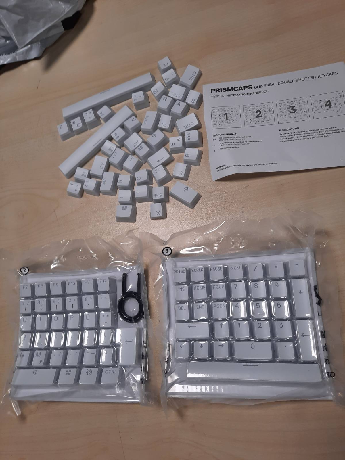 266548 - STEELSERIES PrismCaps – Set tastierash me dy kapëse me pamje "puddingu" – I pajtueshëm me të gjitha tastierat mekanike, E bardhë