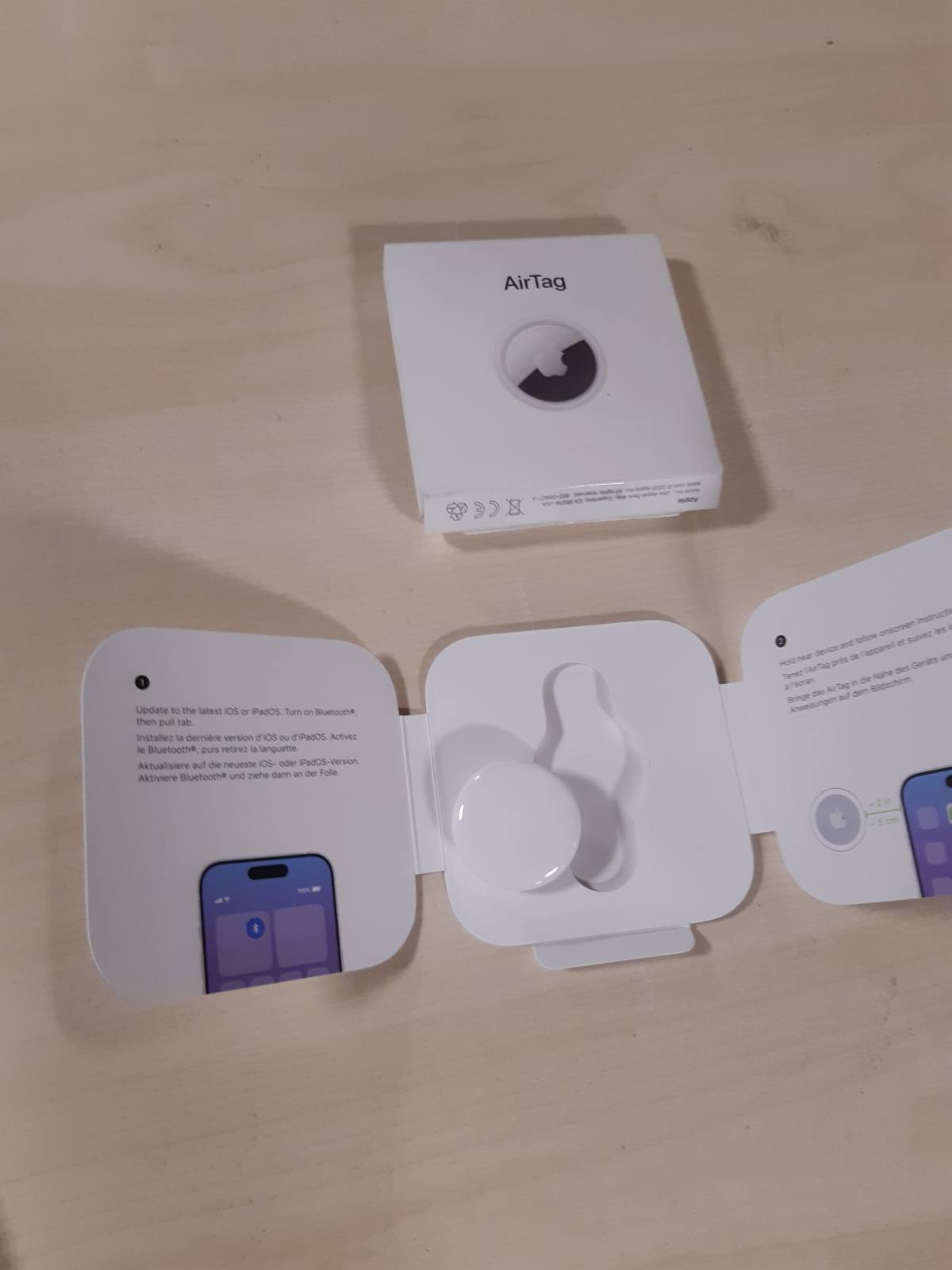 266560 - APPLE AirTag, Gjurmoni çelësat, portofolin, bagazhet, çantën e shpinës, Bateri e zëvendësueshme, Rezistent ndaj ujit, Konfigurim me një prekje me iPhone ose iPad.