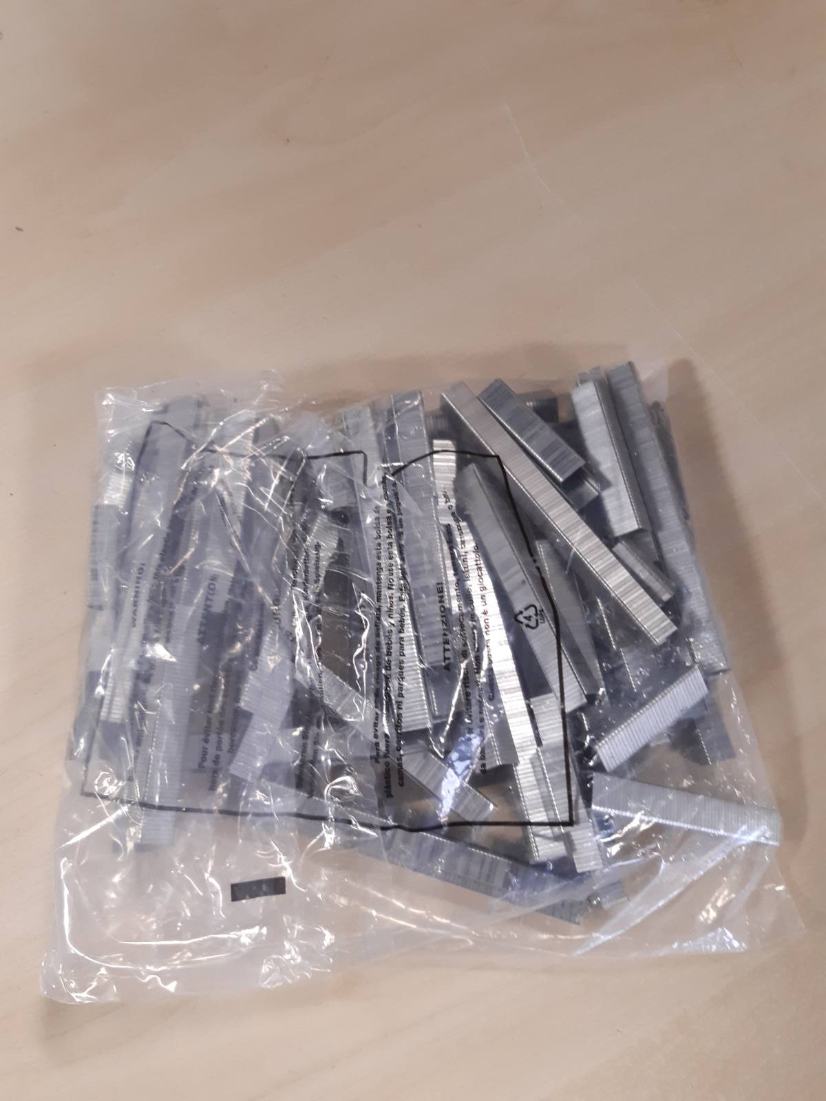 266808 - RAPID Kapëse 23520500 11/9 mm, të galvanizuara, 5000 copë