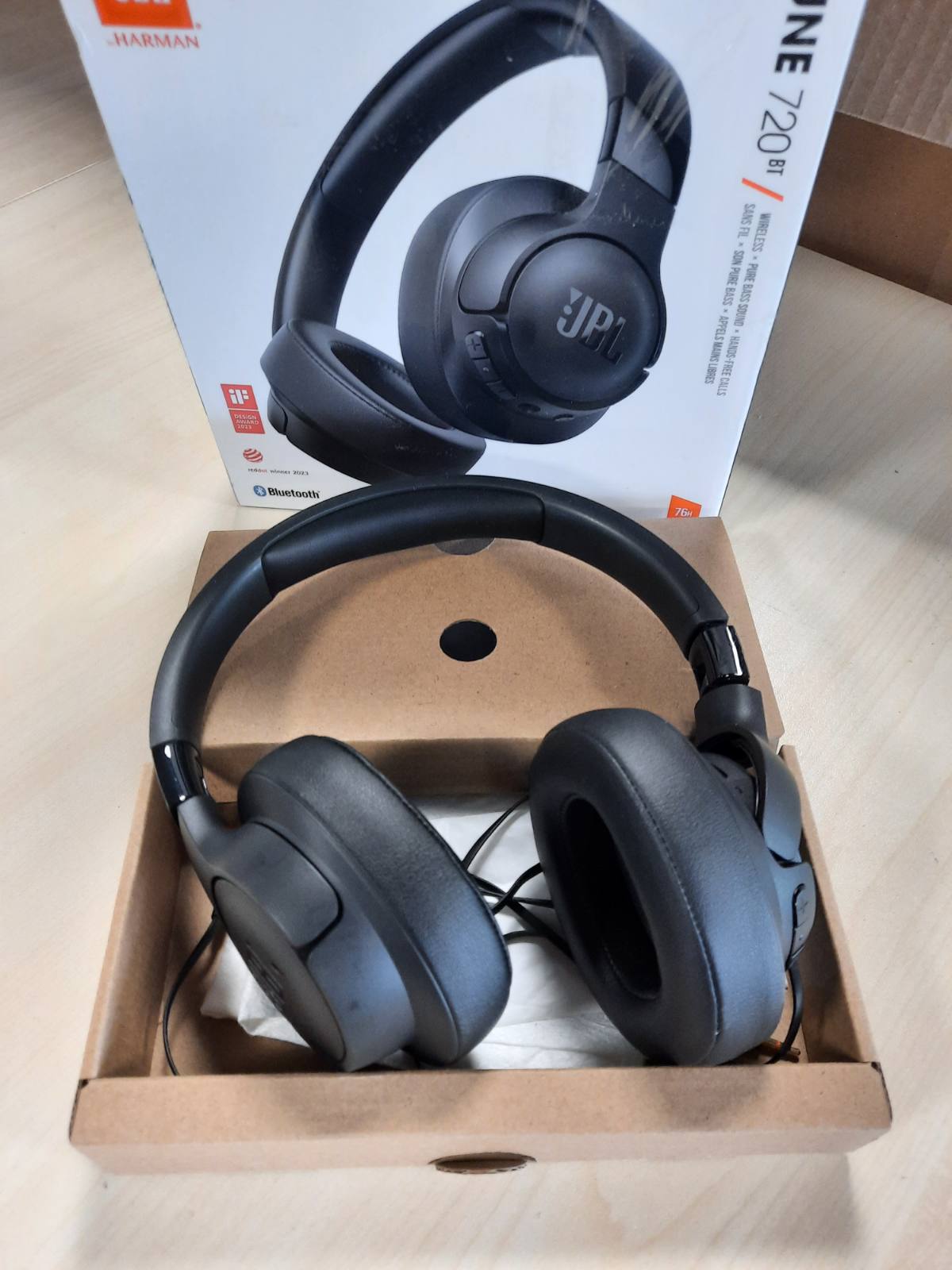 267796 - JBL KUFJE PA TEL TUNE 720BT, NGJYRA E ZEZË, BLUETOOTH 5.3, 76 ORË JETËGJATËSI BATERIE