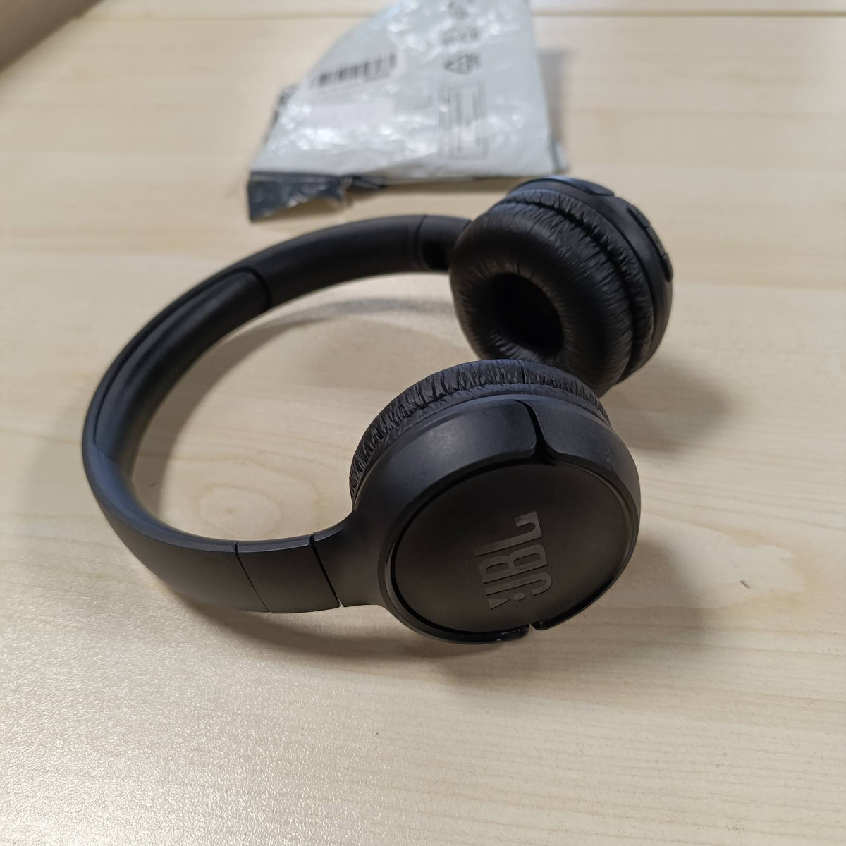 268111 - JBL Tune 510 BT – Kufje Bluetooth On-Ear – Të zeza – Kufje të palosshme – Jetëgjatësi e baterisë deri në 40 orë