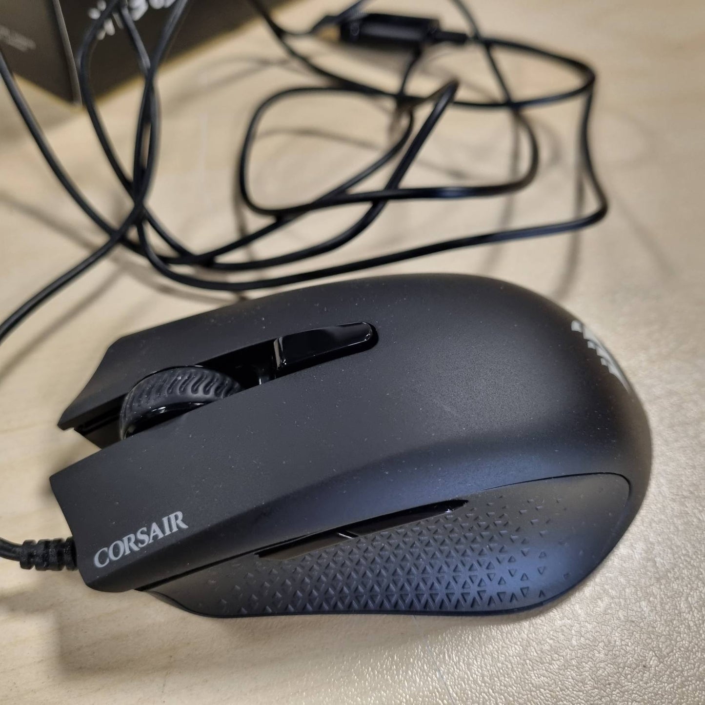 268529 - CORSAIR Maus lojërash Harpoon Pro RGB - 12,000 DPI - 6 butona të programueshëm - i pajtueshëm me iCUE - PC, Mac, PS5, PS4, Xbox - i zi