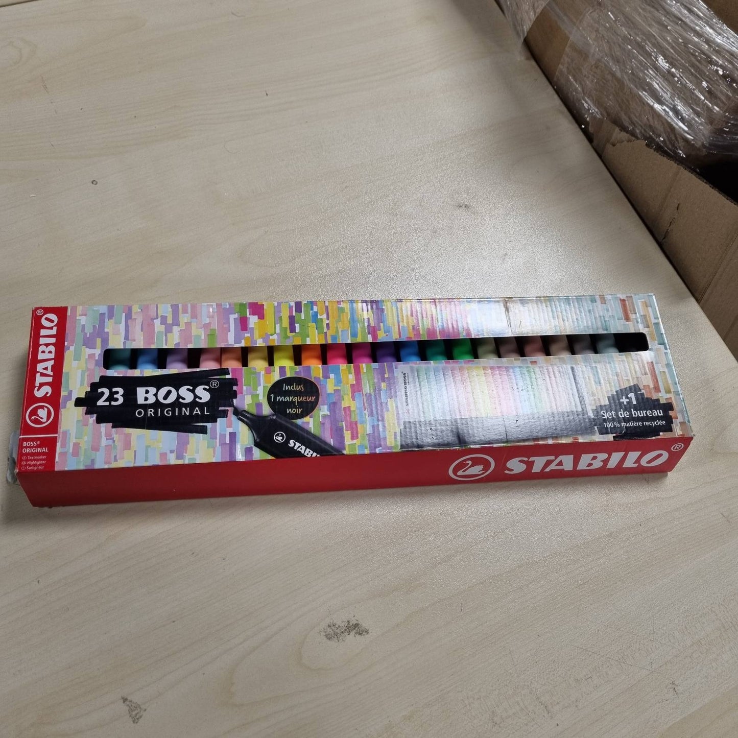 268682 - STABILO BOSS ORIGINAL - Shënues - Set Tavoline x 23 Shënues - 8 fluoreshente + 8 pastel + 6 ngjyra natyrale + 1 shënues i zi