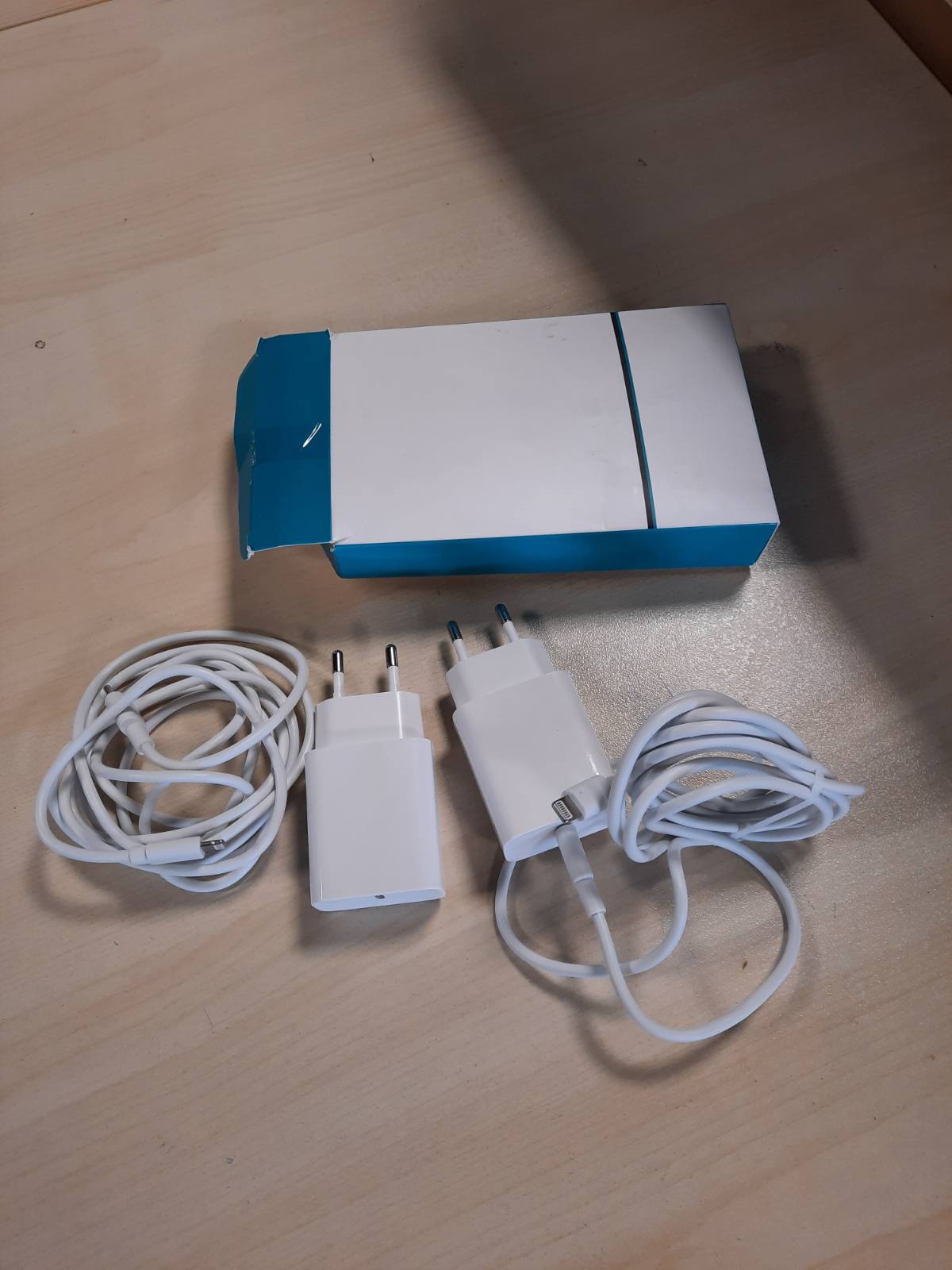 268907 - Karikuesi SHPEJT 30W me kabllo 2M për iPhone 14/14 Pro/14 Pro Max/14 Plus 13 12 11 SE XR X XS 8, Pako me 2 karikues USB C, prizë karikimi