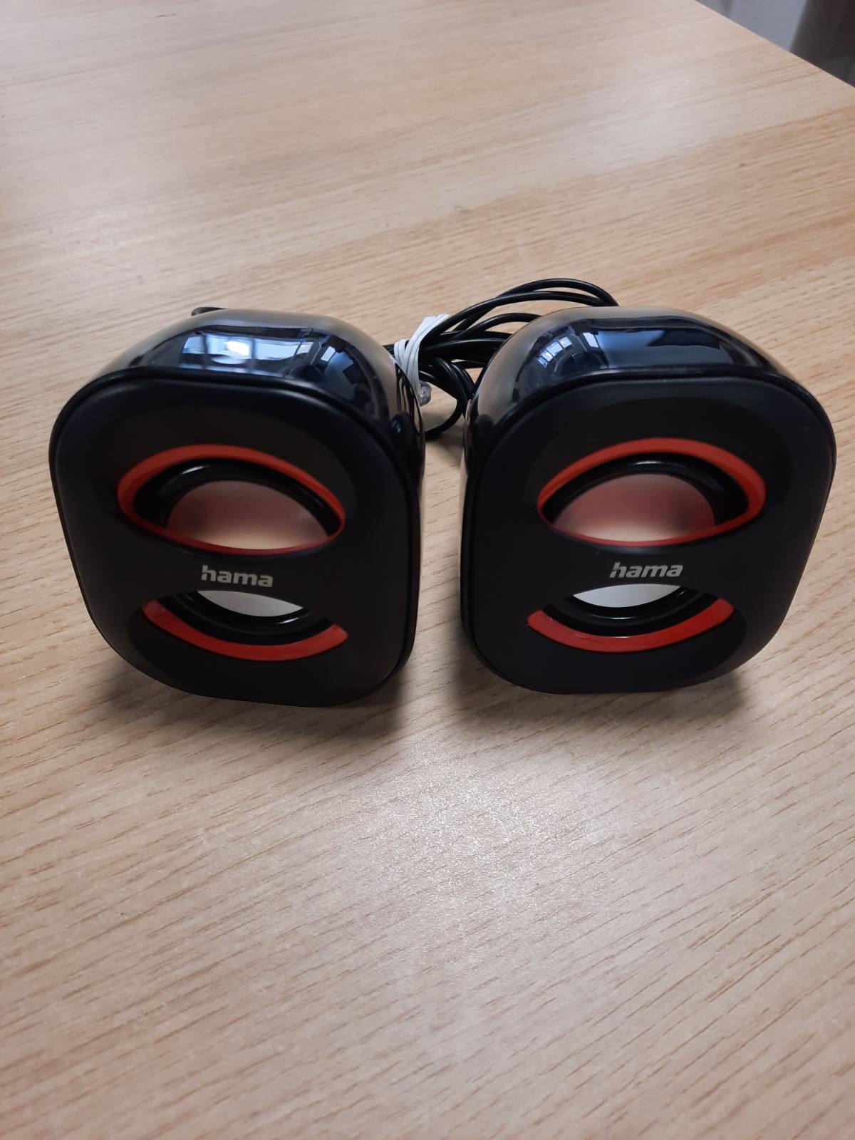 269307 - HAMA Altoparlantë Aktivë për PC Sonic Mobil 183, USB 3.0, prizë 3.5 mm, 3 W, E Zezë/E Kuqe