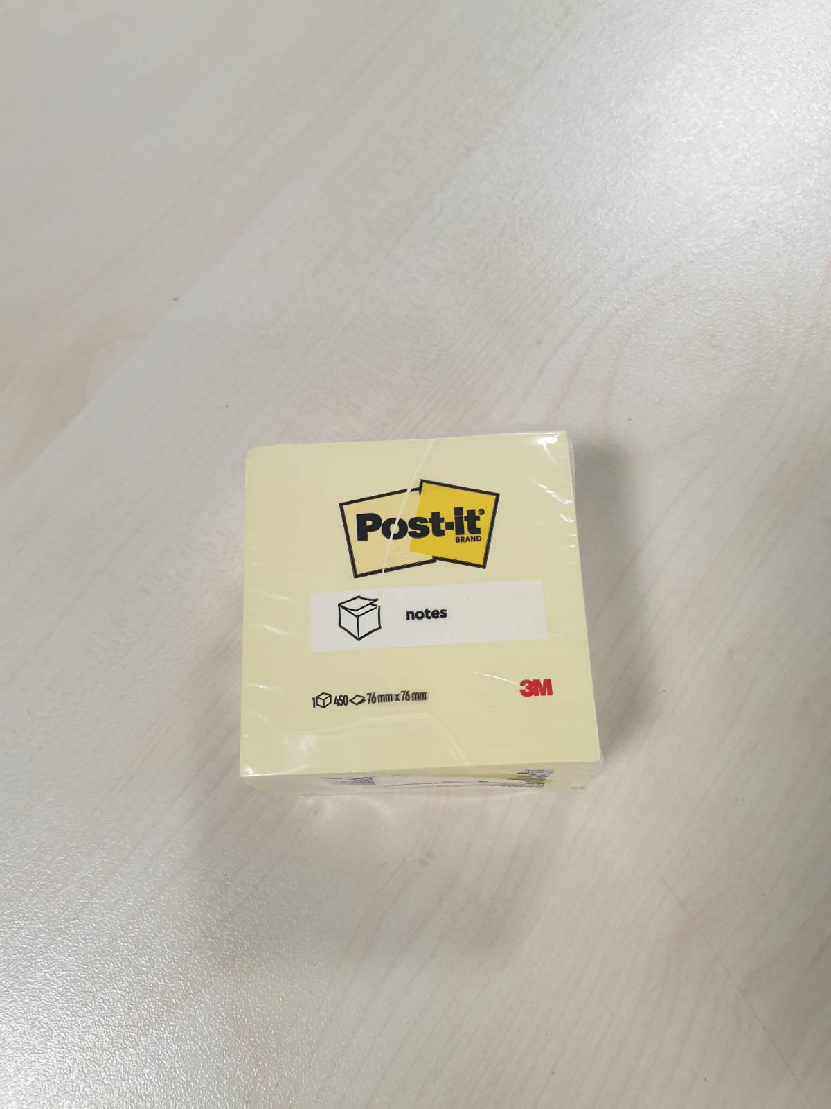 269470 - Post-it Kube shënimesh ngjitëse, ngjyrë e verdhë kanarinë, 1 bllok me 450 fletë, 76 mm x 76 mm