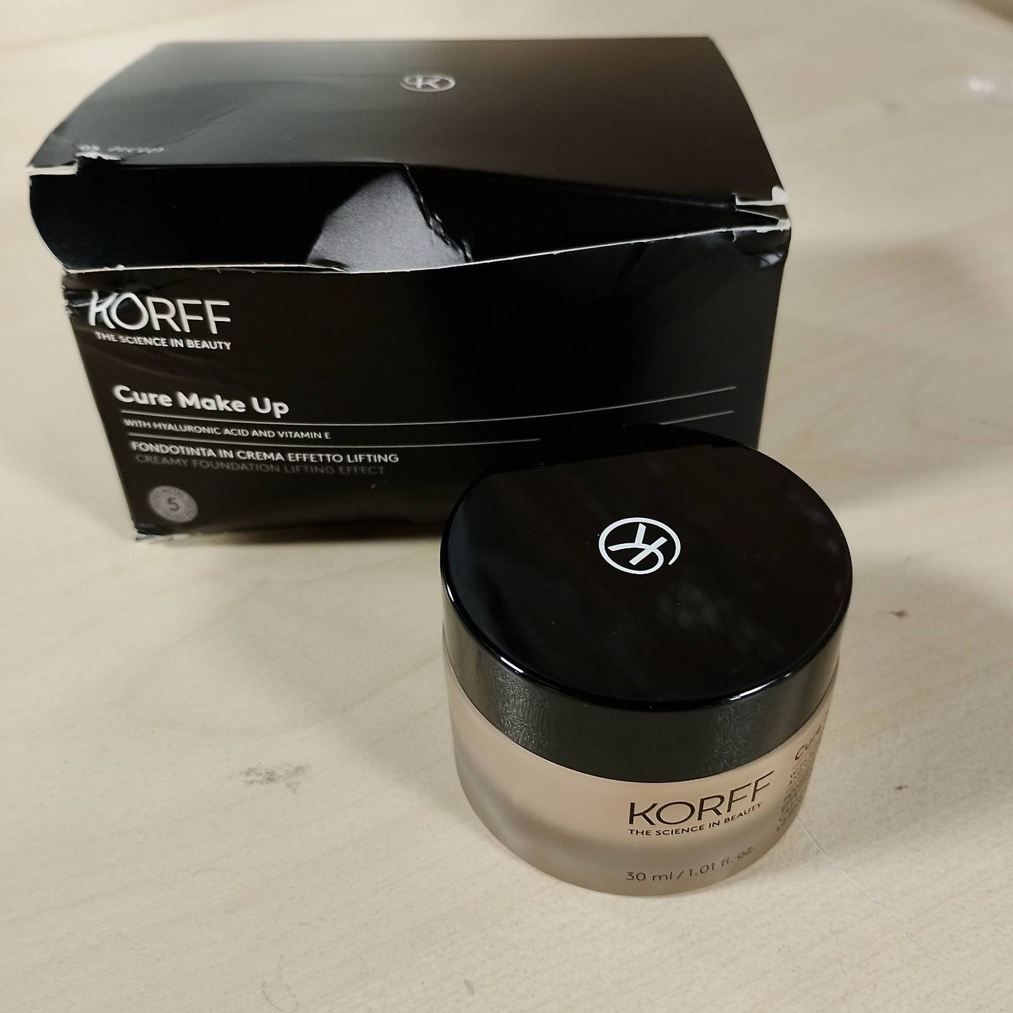 271663 - KORFF Fondatinë me Krem Lifting Effect, 30 ml, mbulim mesatar-i lartë, me Acid Hialuronik dhe Vitaminë E, teksturë kremoze