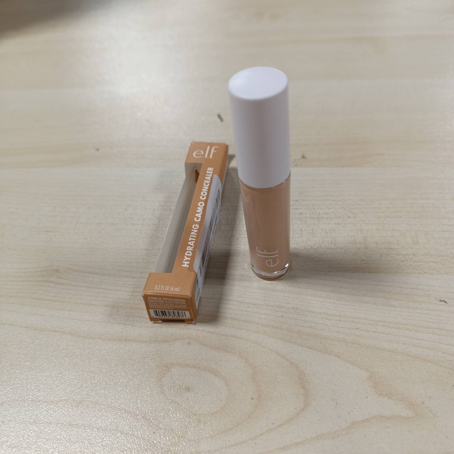 272313 - KORREKTOR HIDRATUES KAMUFLAZH ELF, I LEHTË, MBULIM I PLOTË, QËNDRUESHMËRI E GJATË, 6 ML (0.20 FL OZ), NGJYRË PJESHKË E MESME