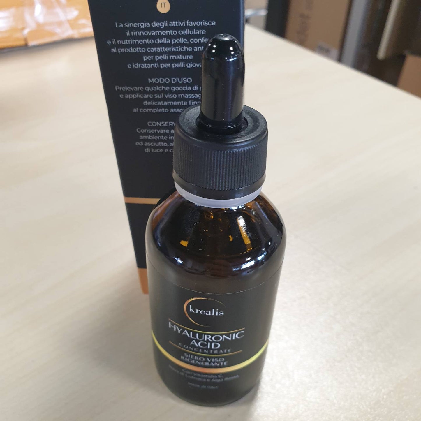272468 - KREALIS - Serum për Fytyrën 100ml me Acid Hialuronik PURE, me Vitaminë C, llum kërmilli dhe alga të kuqe, hidratues ideal