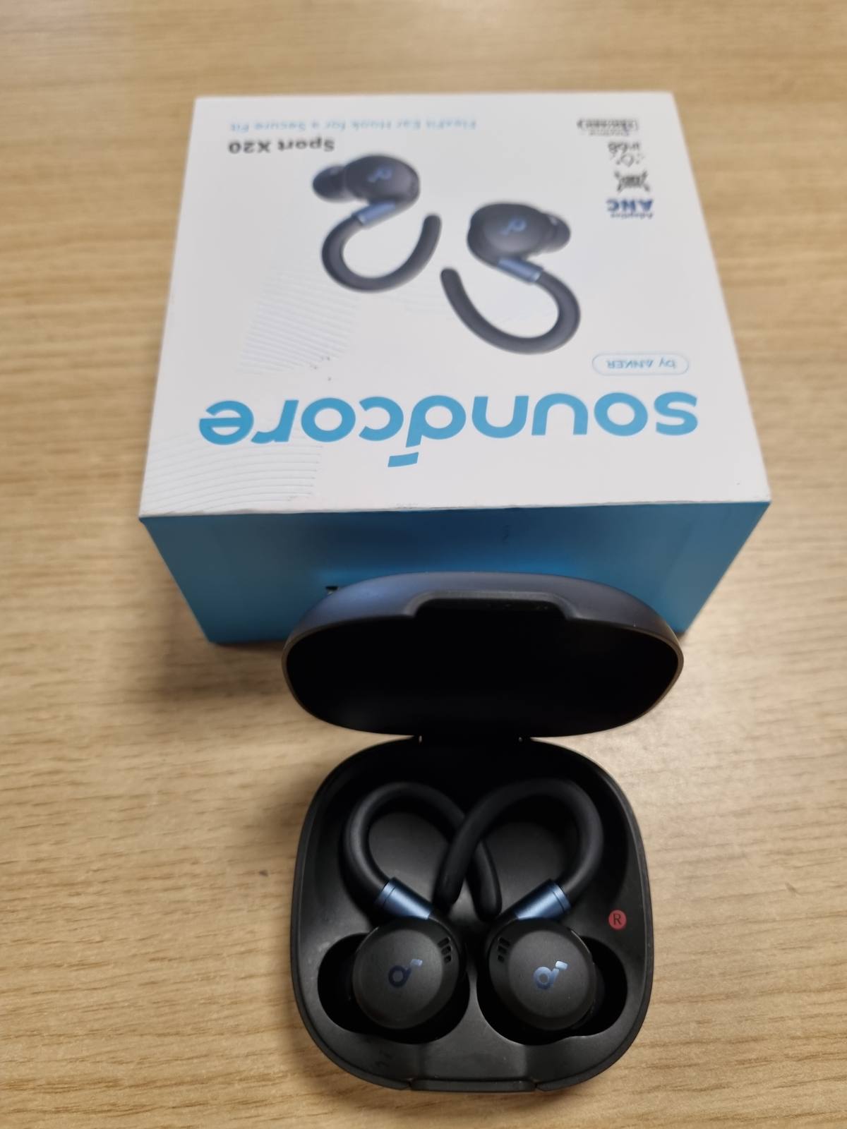 273057 - Soundcore nga Anker Sport X20, Kufje pa Tel për Stërvitje, Grepa Veshësh Rrotullues, Anulim Zhurmash, IP68, Kohë Loje 48 Orë