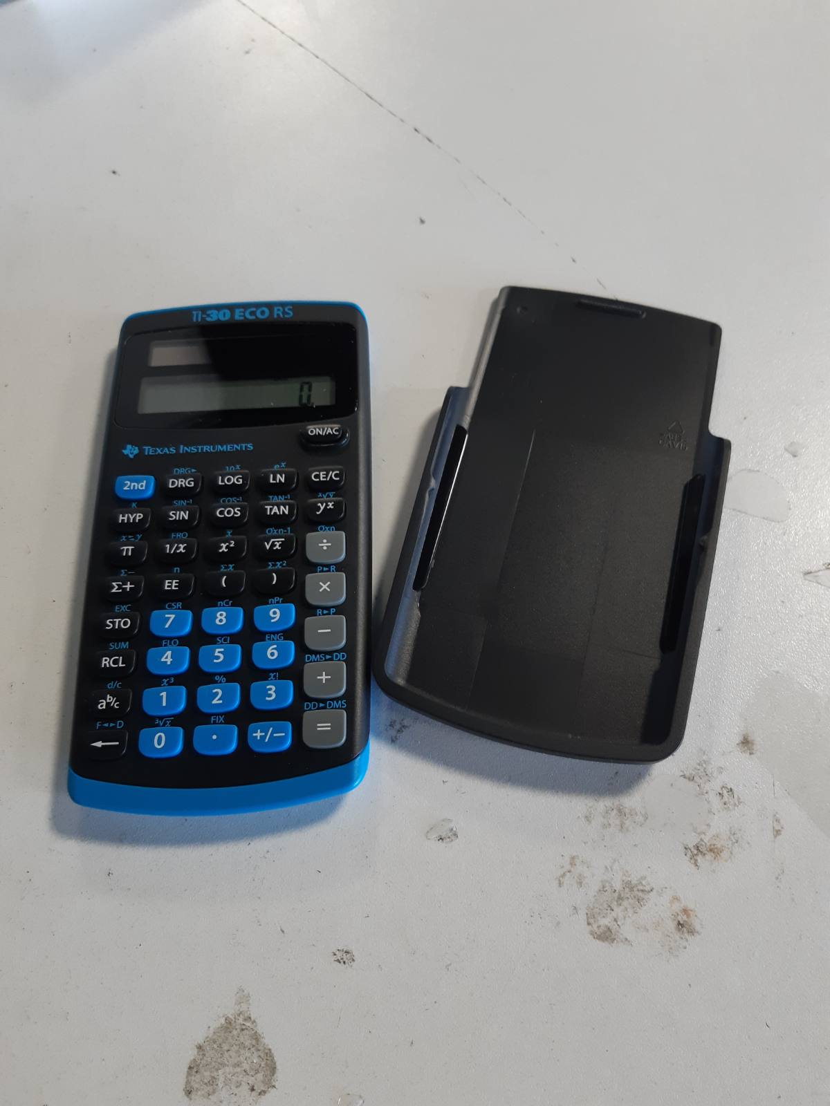 273812 - TEXAS INSTRUMENTS Kalkulator Shkollor TI-30 ECO RS, Teknik-Shkencor (Ekran me një Rresht 10-Shifror, Me Energji Diellore) i Zi