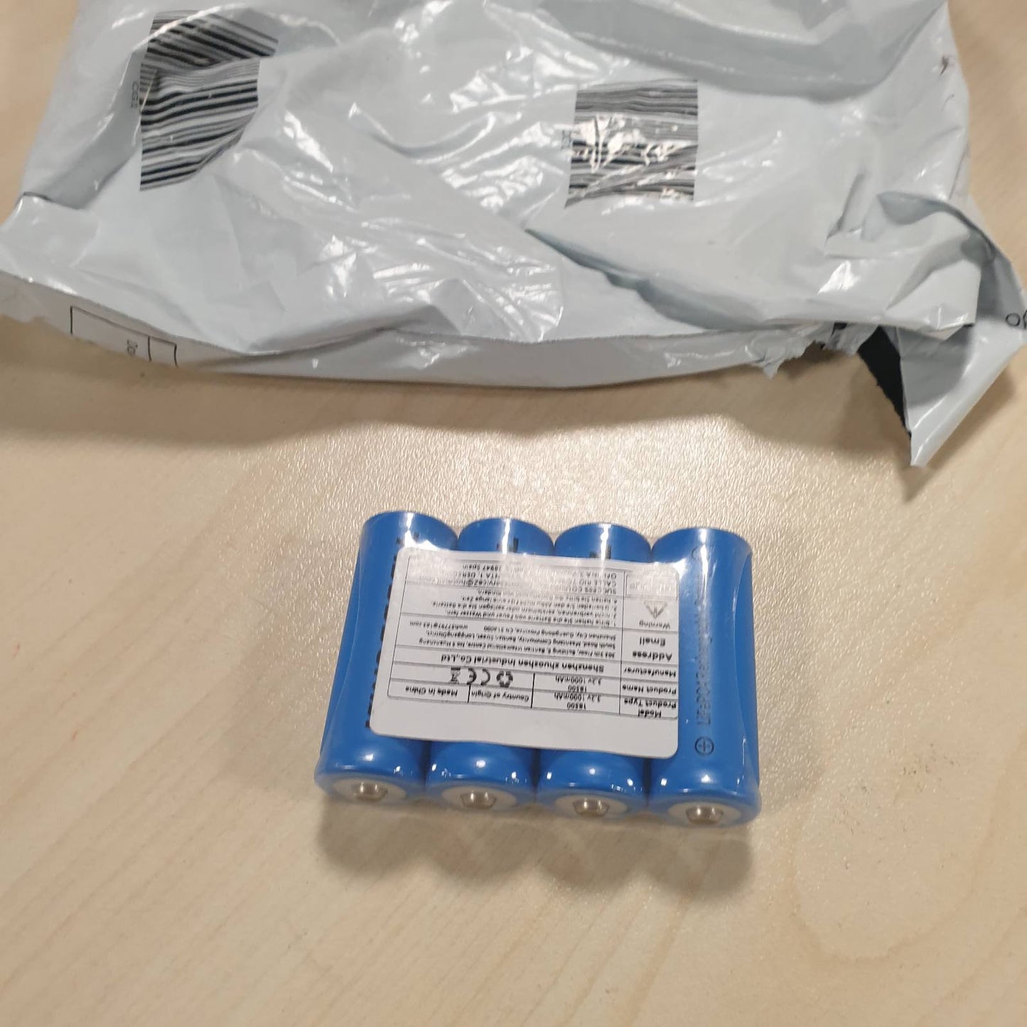 273942 - KINREECELL Bateri diellore LiFePO4 18500, 3.2v, 1000mAh, 3.2wh, Bateri Li-Ion e Rikarikueshme për Drita Diellore të Jashtme, Drita Diellore të Kopshtit, Fenerë (Pako me 4)