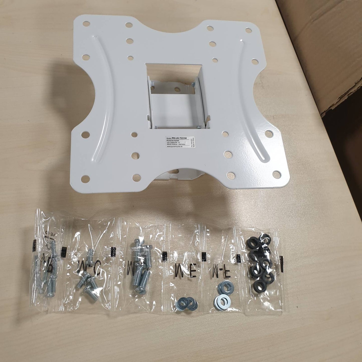 274034 - PUREMOUNTS Mbështetëse muri për TV, Rrotullim dhe anim universal për TV dhe monitorë 23-42 inç deri në 30 kg, maks. VESA 200x200 mm, e bardhë