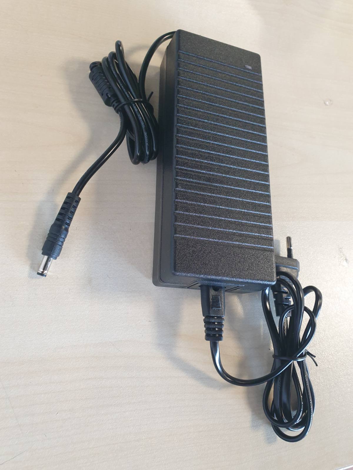 274672 - REToo Furnizim me energji 12V 10A me prizë, karikues transformues 120W, adaptues energjie për shirita LED, LCD, monitorë TFT, kabllo universale karikimi për shirit LED, adaptues energjie për altoparlantë
