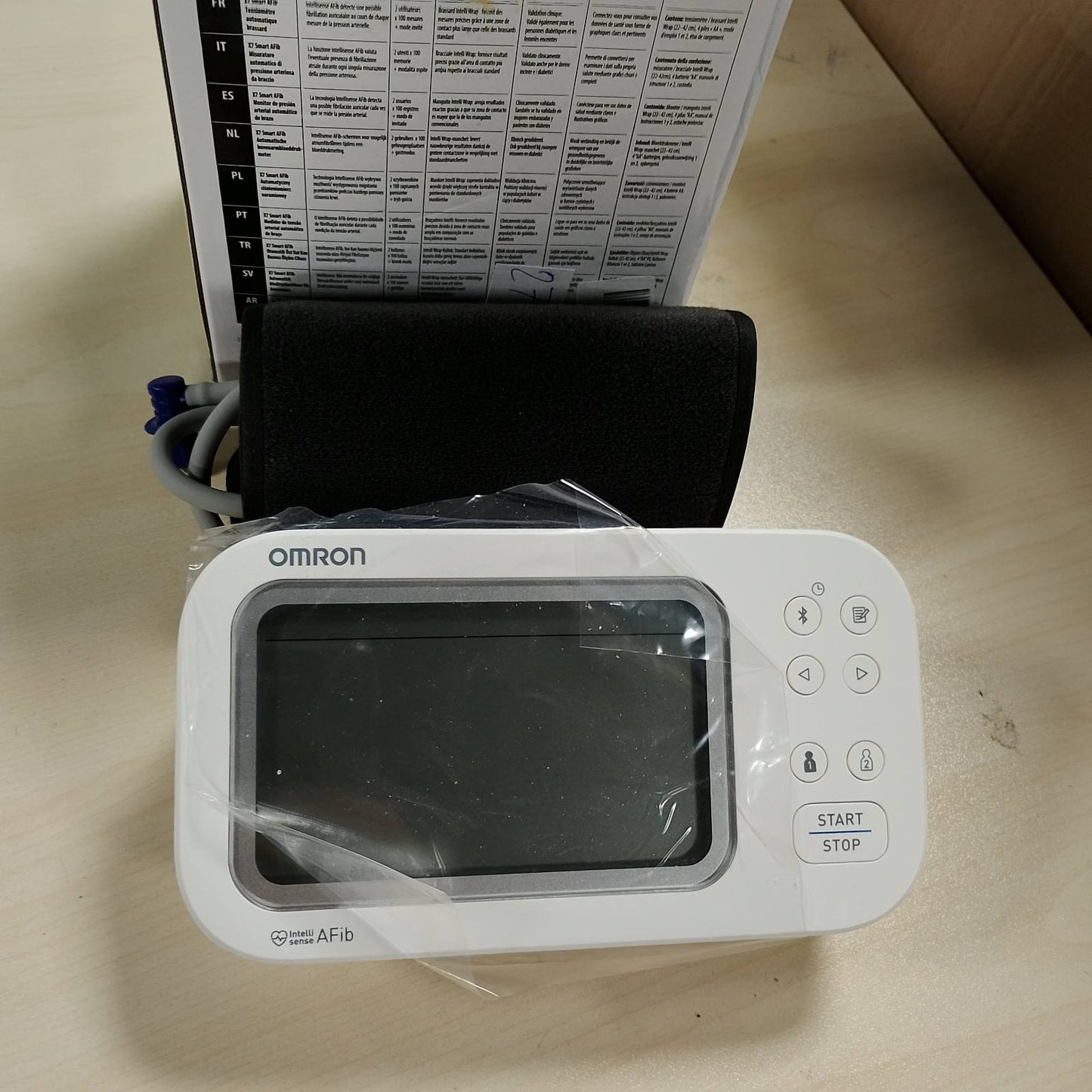 274920 - OMRON Monitor i tensionit të gjakut për krahun e sipërm X7 Smart AFib, i validuar klinikisht, 2 përdorues, Pranga Intelli Wrap 22–42 cm, aplikacion falas