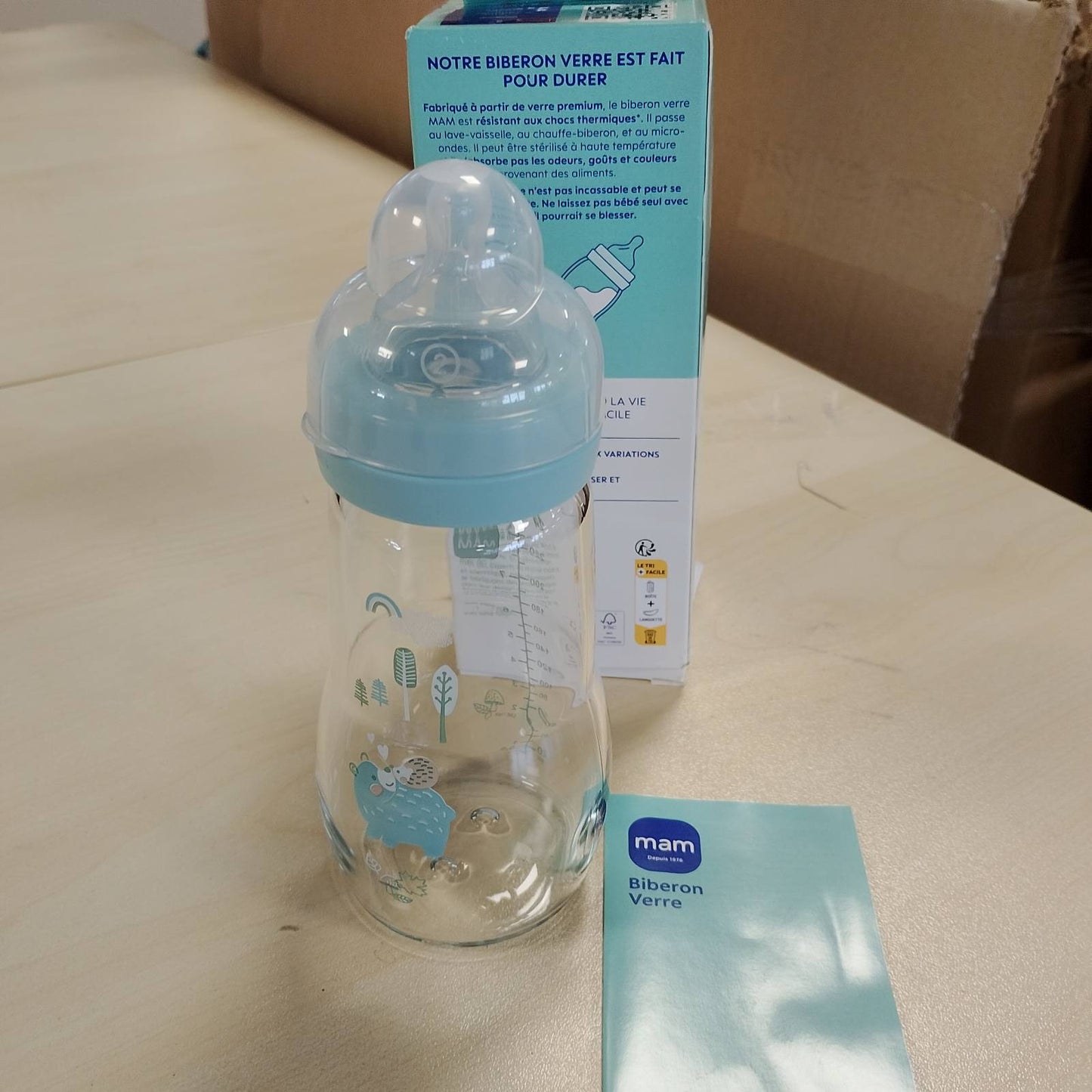 275657 - MAM Shishe Qelqi për Foshnje, 260 ml, Rezistent ndaj Nxehtësisë, Thithje Mesatare 2, Ngjyra: Blu
