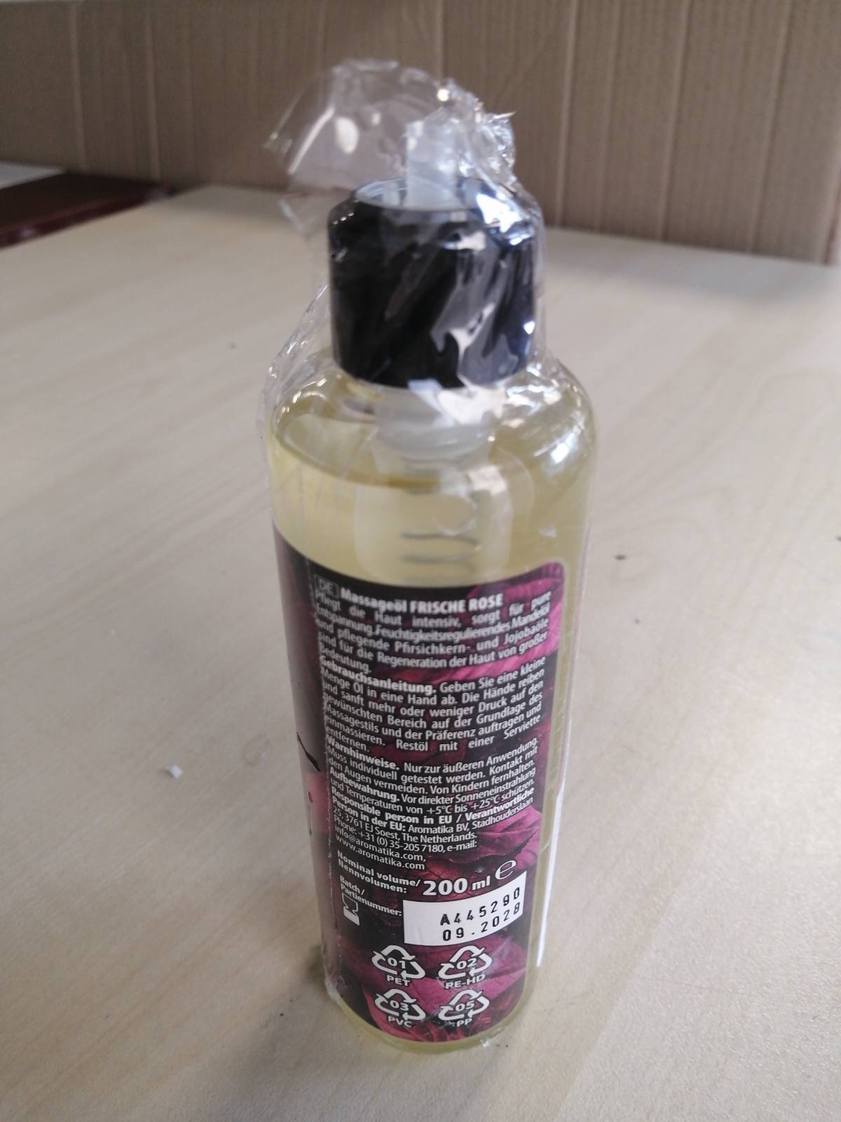 275867 - Vaj Masazhi me Trëndafil 200ml - Përzierje e Vajrave të Trëndafilit, Farës së Rrushit, Jojobës, Bajames dhe Bërthamës së Pjeshkës