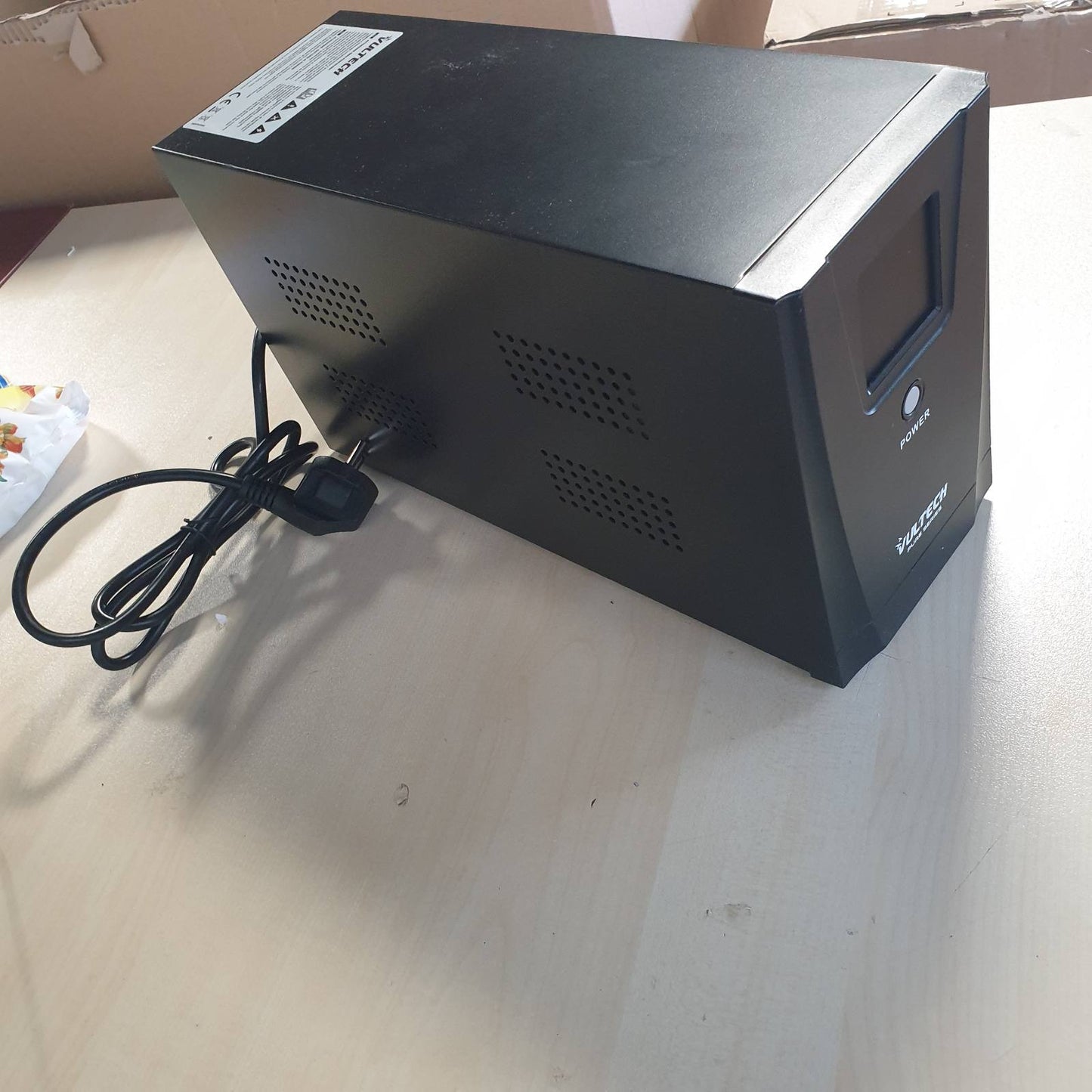 276078 - VULTECH UPS 1000VA Pure Line Interactive me valë sinusoidale të pastër dhe LCD