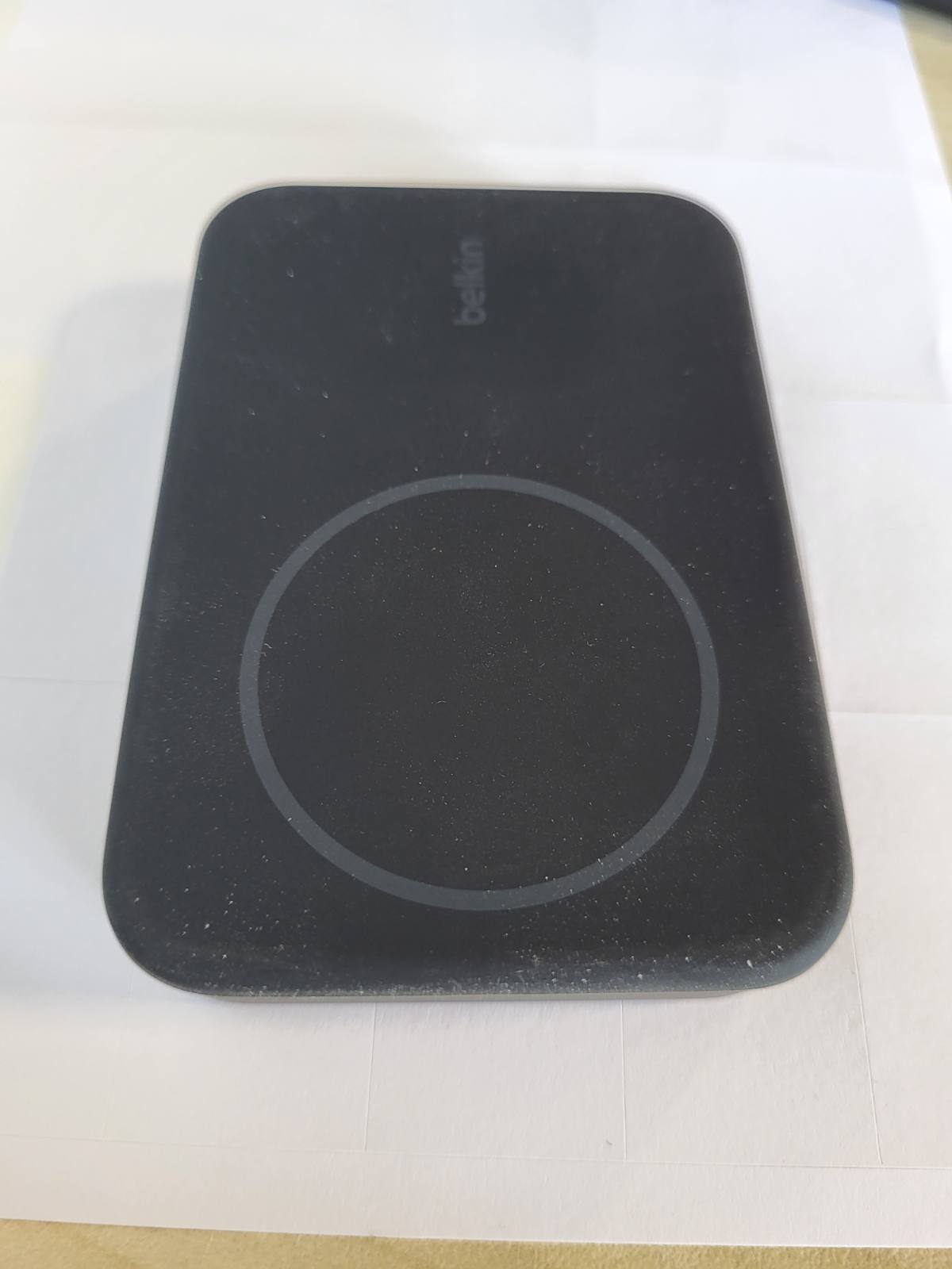 276146 - BELKIN BOOSTCHARGE PRO - Karikues pa tel 10,000 mAh me Qi2, kompatibël me MagSafe, mbështetëse e integruar, për iPhone 16, 16 Plus, 16 Pro, 16 Pro Max, iPhone 15, i zi