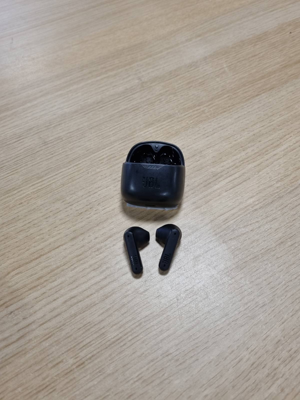 276158 - JBL TUNE FLEX TWS - Kufje pa tel, të papërshkueshme nga uji, anulim zhurmash, të zeza, deri në 32 orë dëgjim muzike