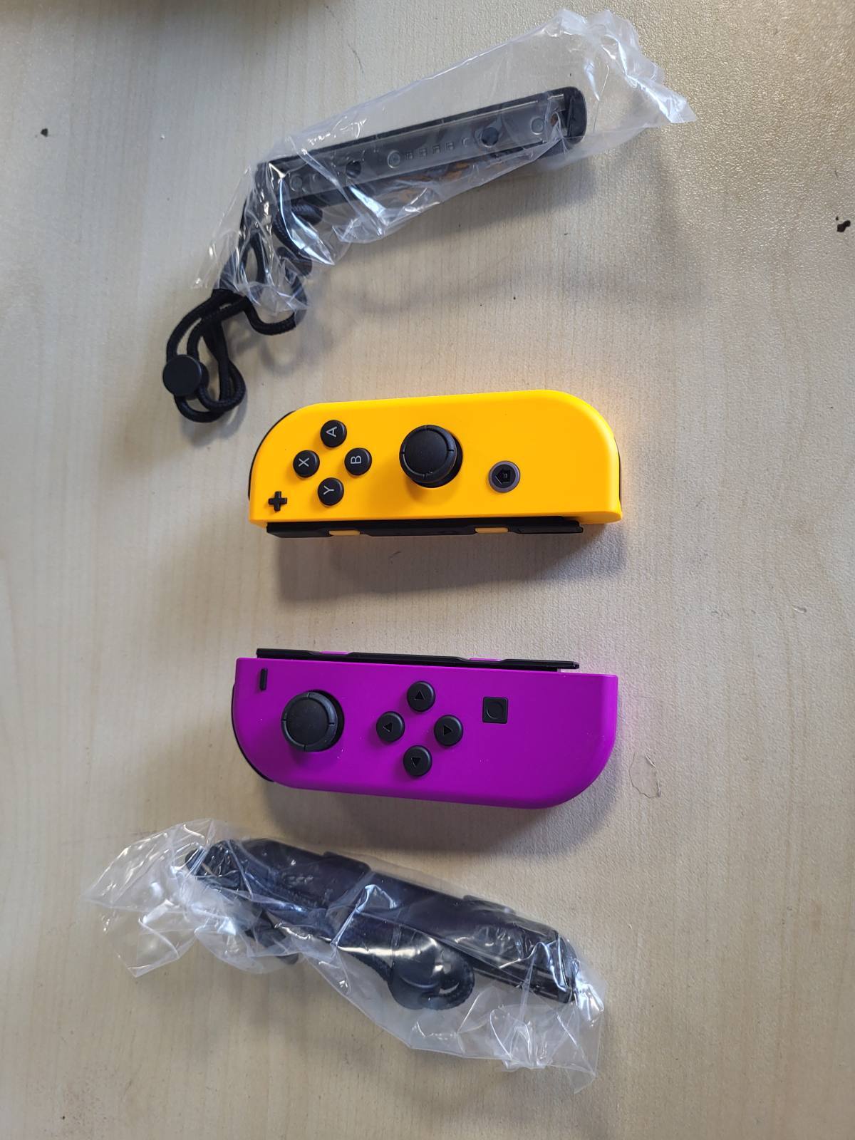 276352 - NINTENDO SWITCH Kontrollues Joy-Con - Vjollcë/Portokalli